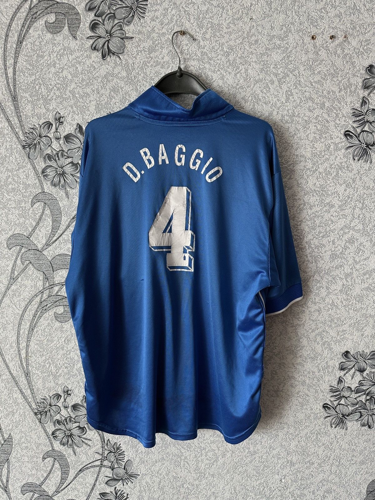 Nike 1994 Nike Italy #4 Baggio Vintage Soccer Jersey Football Rar Size US XL / EU 56 / 4 - 7 Thumbnail