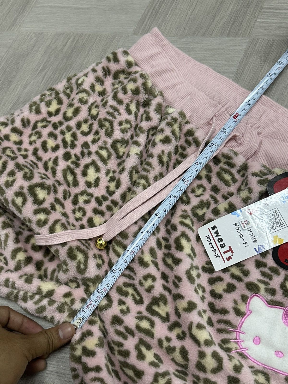 Anime Sanrio Hello Kitty Fleece Jogger Pant (New With Tag) Size US 29 - 11 Thumbnail
