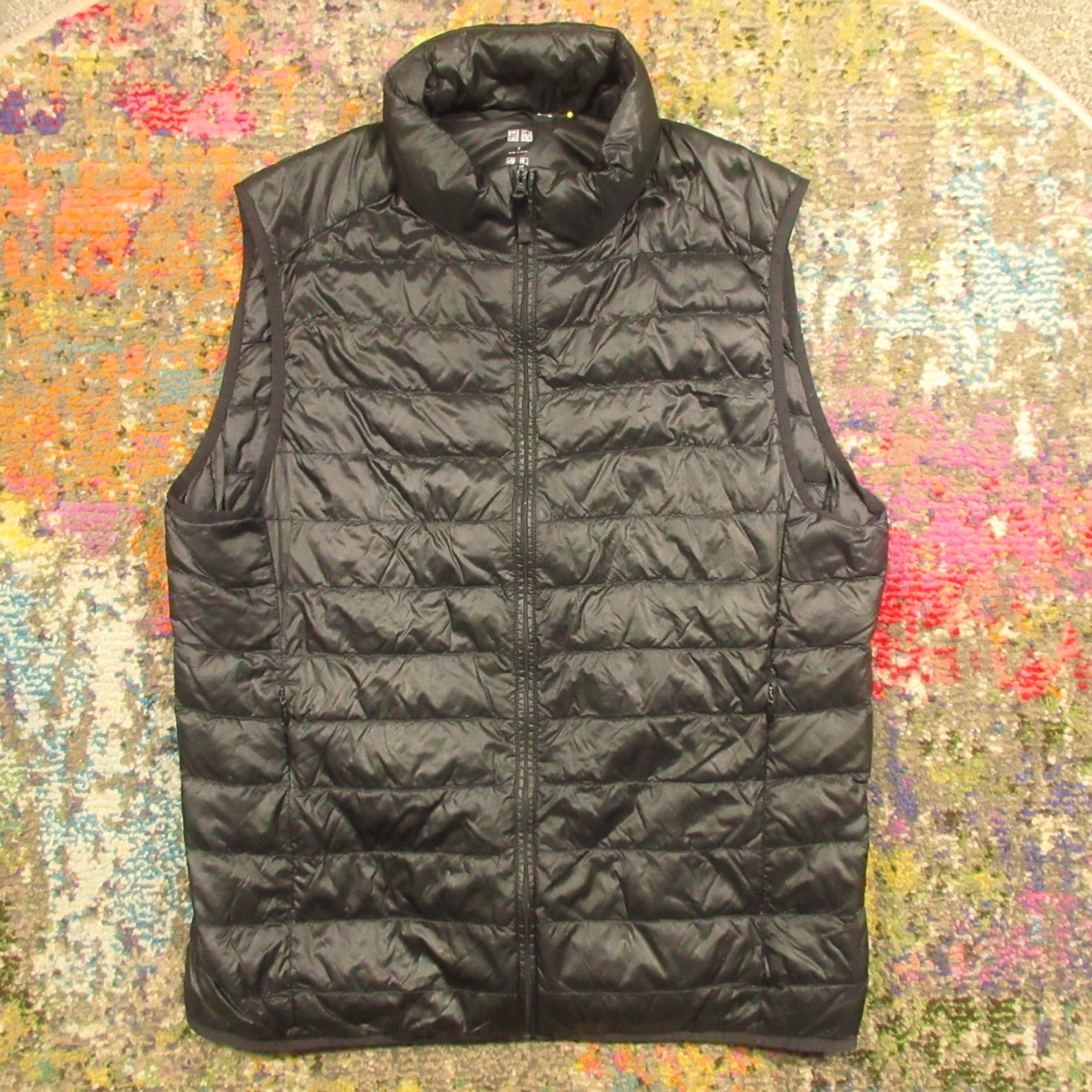 Uniqlo Uniqlo Down Puffer Vest Women Small Solid Black Lightweight Packable Zip Pockets Size S / US 4 / IT 40 - 2 Thumbnail