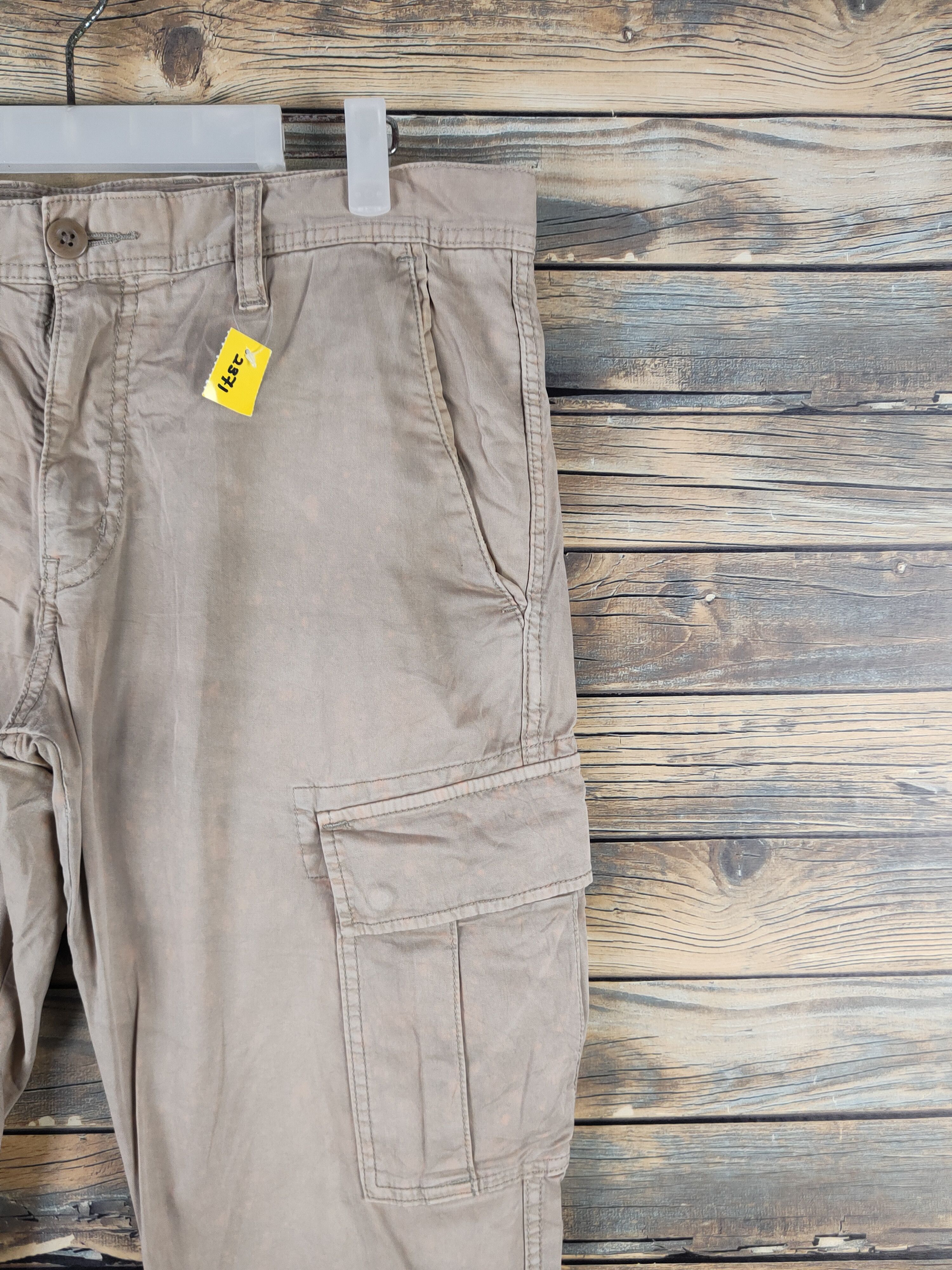 Japanese Brand DL Uniqlo Beige Multipocket Cargo Pants #2371 Size US 35 - 5 Thumbnail