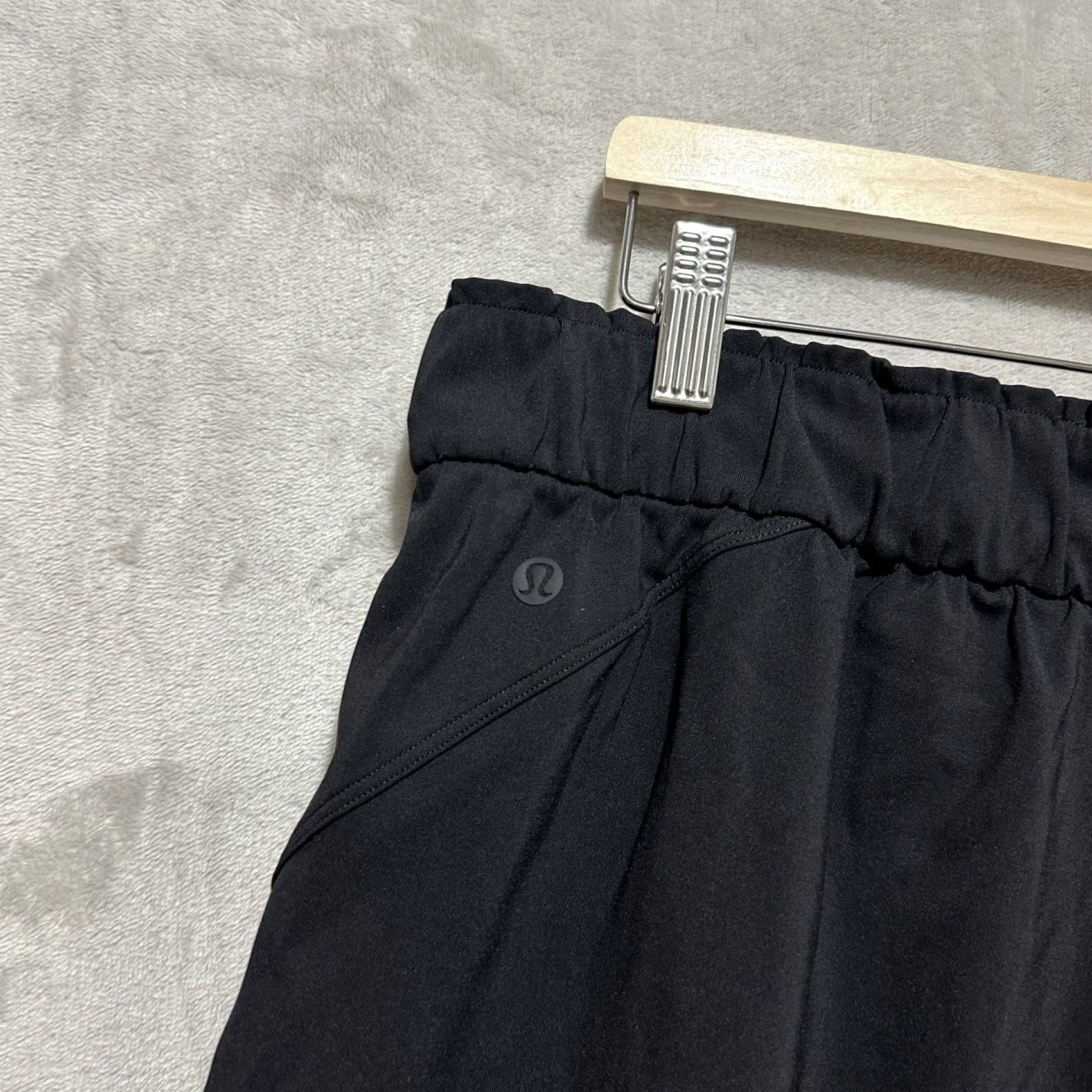 Lululemon Lululemon On The Fly Jogger Pants Women's 14 Black Drawstring Elastic Waist Logo Tapered Athletic Activewear Pants Womens Black Jogger Size 36" / US 14 / IT 50 - 5 Thumbnail