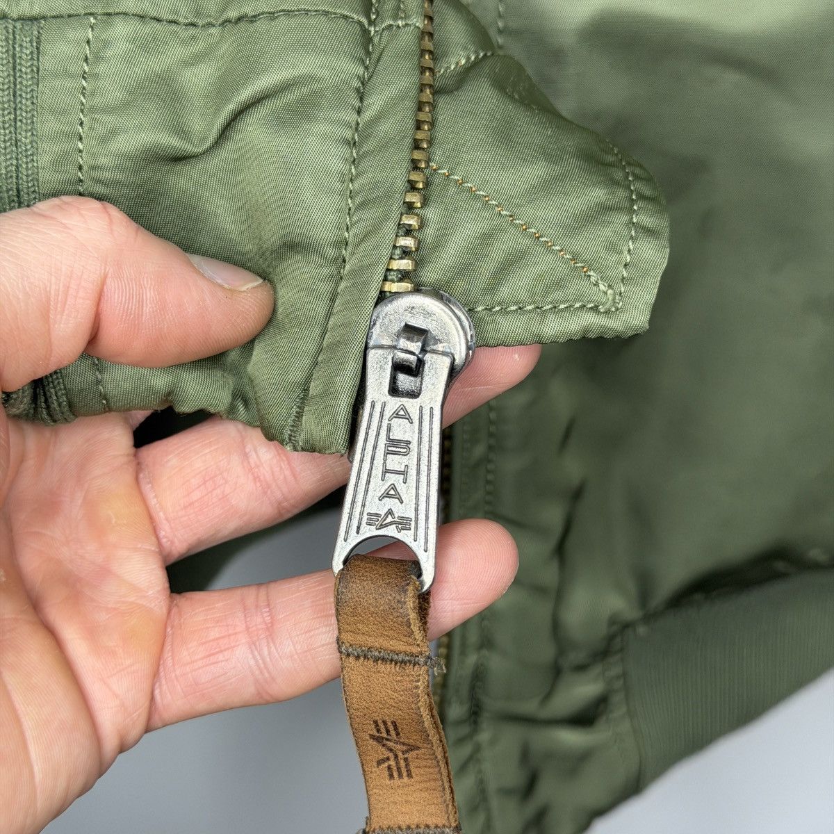 Alpha Industries Vintage Alpha Industries Bomber Vest CWU MA-1 Jacket Rare Size US XL / EU 56 / 4 - 11 Thumbnail