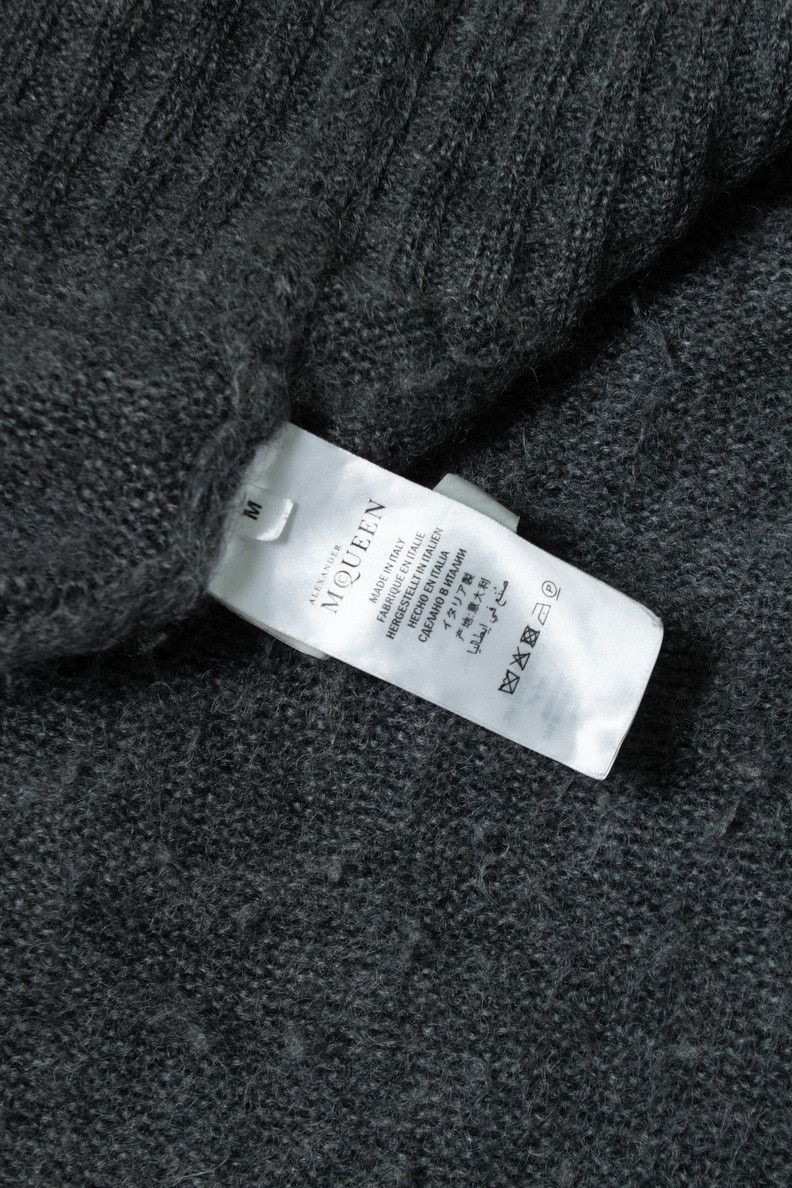 Alexander McQueen Alexander McQueen, Grey distressed cardigan Size US M / EU 48-50 / 2 - 6 Thumbnail