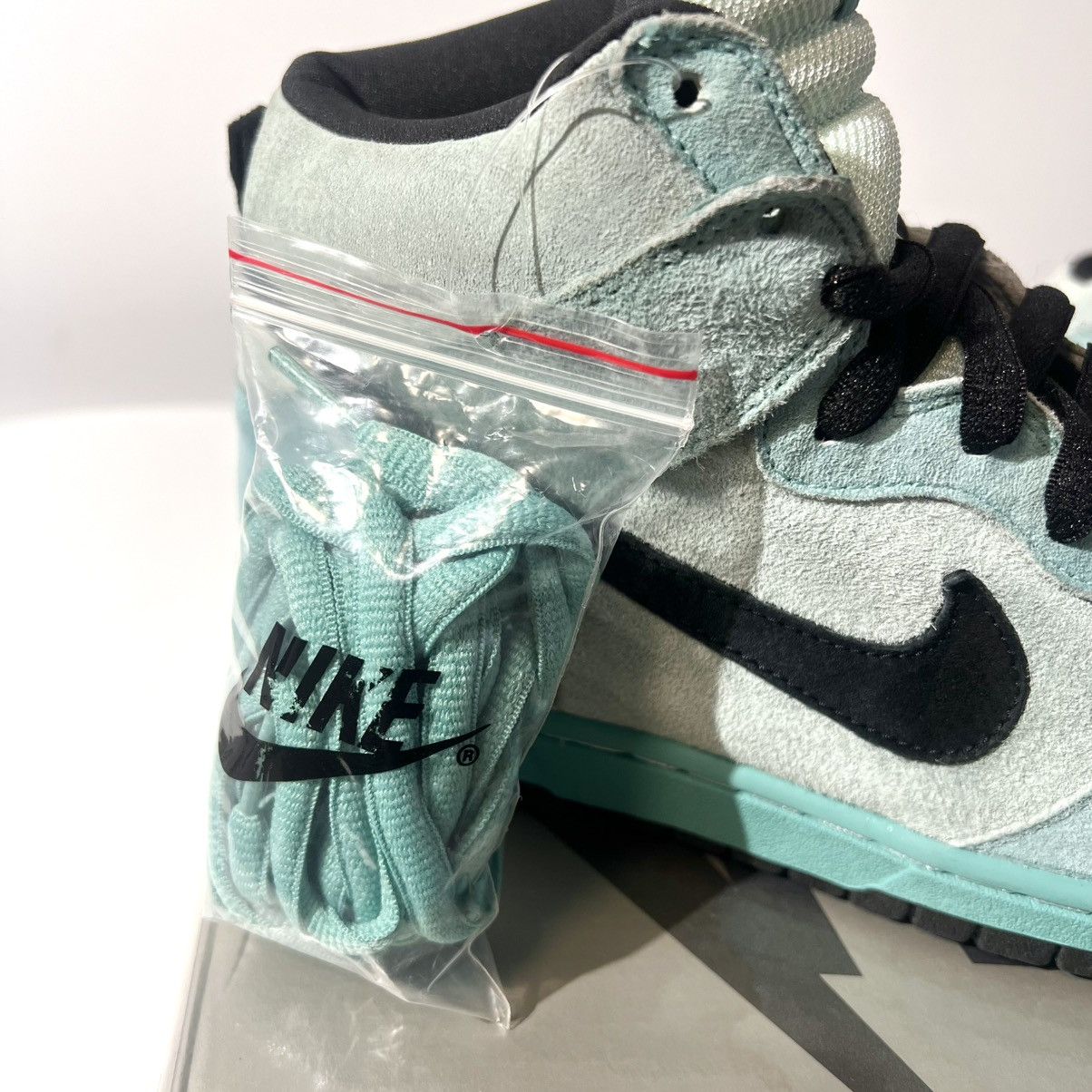 Nike NIKE SB DUNK HIGH PRO SEA CRYSTAL UK9 US10 Size US 10 / EU 43 - 3 Thumbnail
