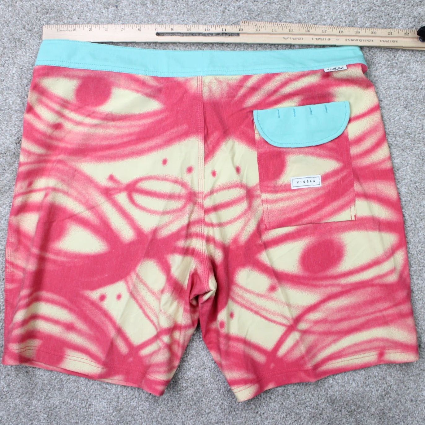 Vissla Vissla Boardshorts Mens 38 Mag Stretch Swim Shorts 9" Inseam Beige Floral Pockets Stretching Size US 38 / EU 54 - 7 Thumbnail