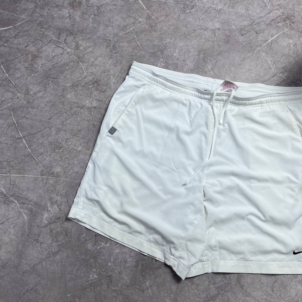 Nike Vintage White Nike Dri-Fit Court Vision Mens Shorts Size XL Size US 33 - 8 Thumbnail