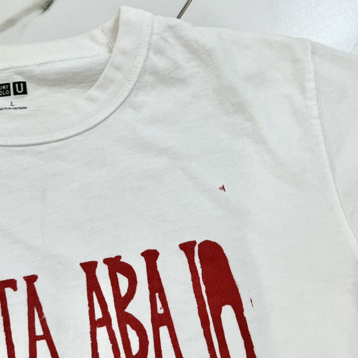 Uniqlo UNIQLO HASTA ABAJO TEE! Size US L / EU 52-54 / 3 - 6 Thumbnail