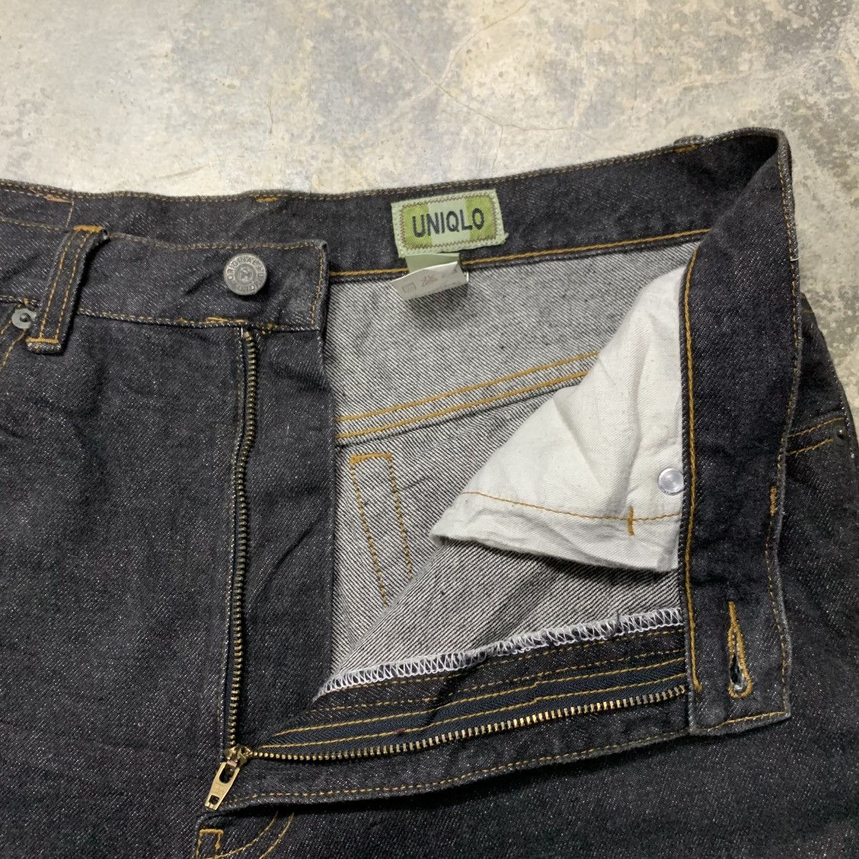 Japanese Brand × Uniqlo × Vintage Uniqlo Unique Clothing Warehouse dusty black Jean Size US 32 / EU 48 - 7 Thumbnail