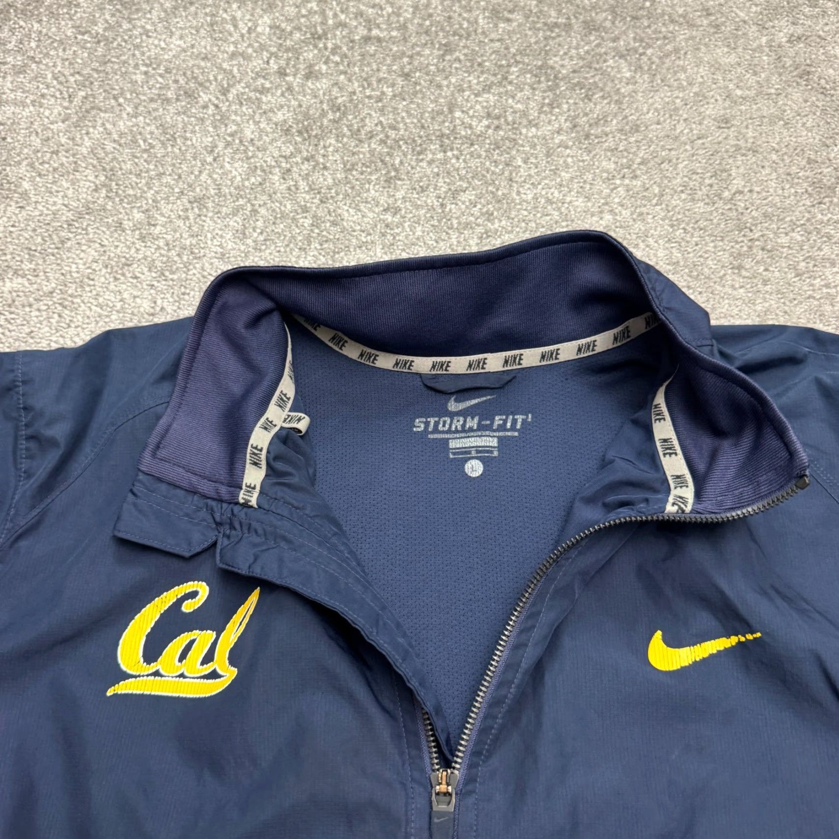 Nike Nike Jacket Mens Large Blue Full Zip Windbreaker Storm Fit Outdoor Sports Active Size US L / EU 52-54 / 3 - 3 Thumbnail