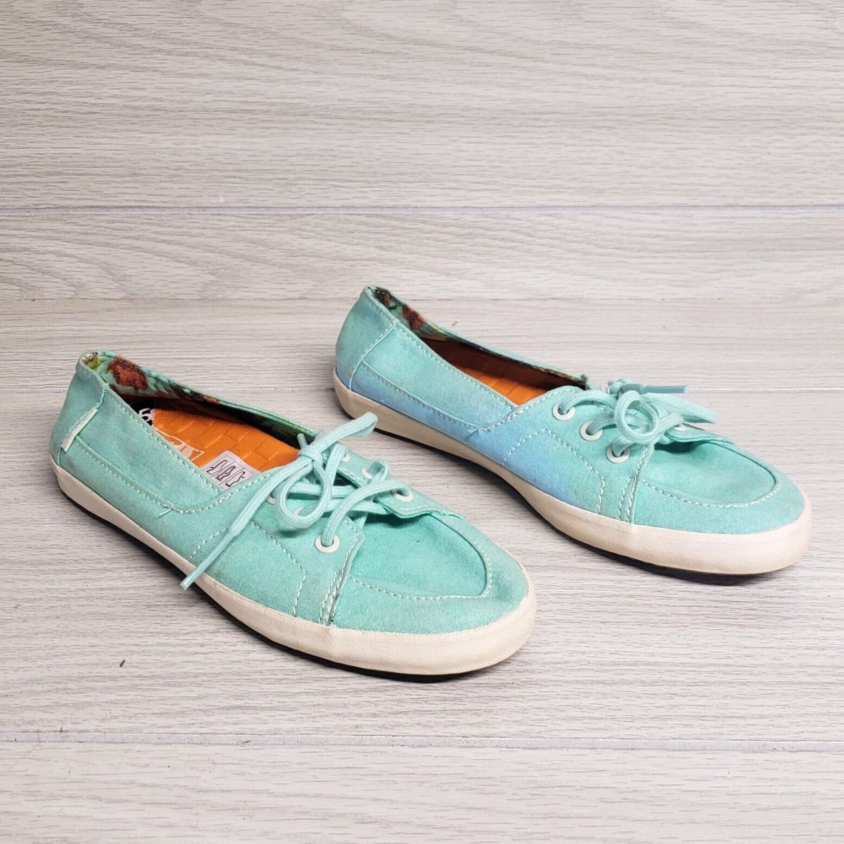 Vans VANS Tazie Light Blue White Sneakers Beach Spring Vibes Adult Women's Size 5 Size US 5 / IT 35 - 2 Thumbnail