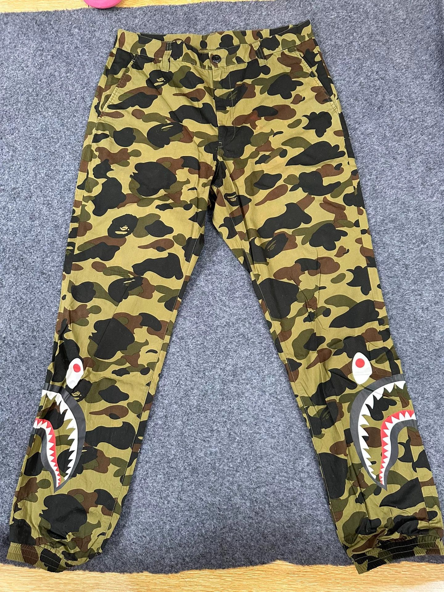 Bape Bape Multi Shark Pants Casual Designer Size US L / EU 52-54 / 3 - 1 Thumbnail