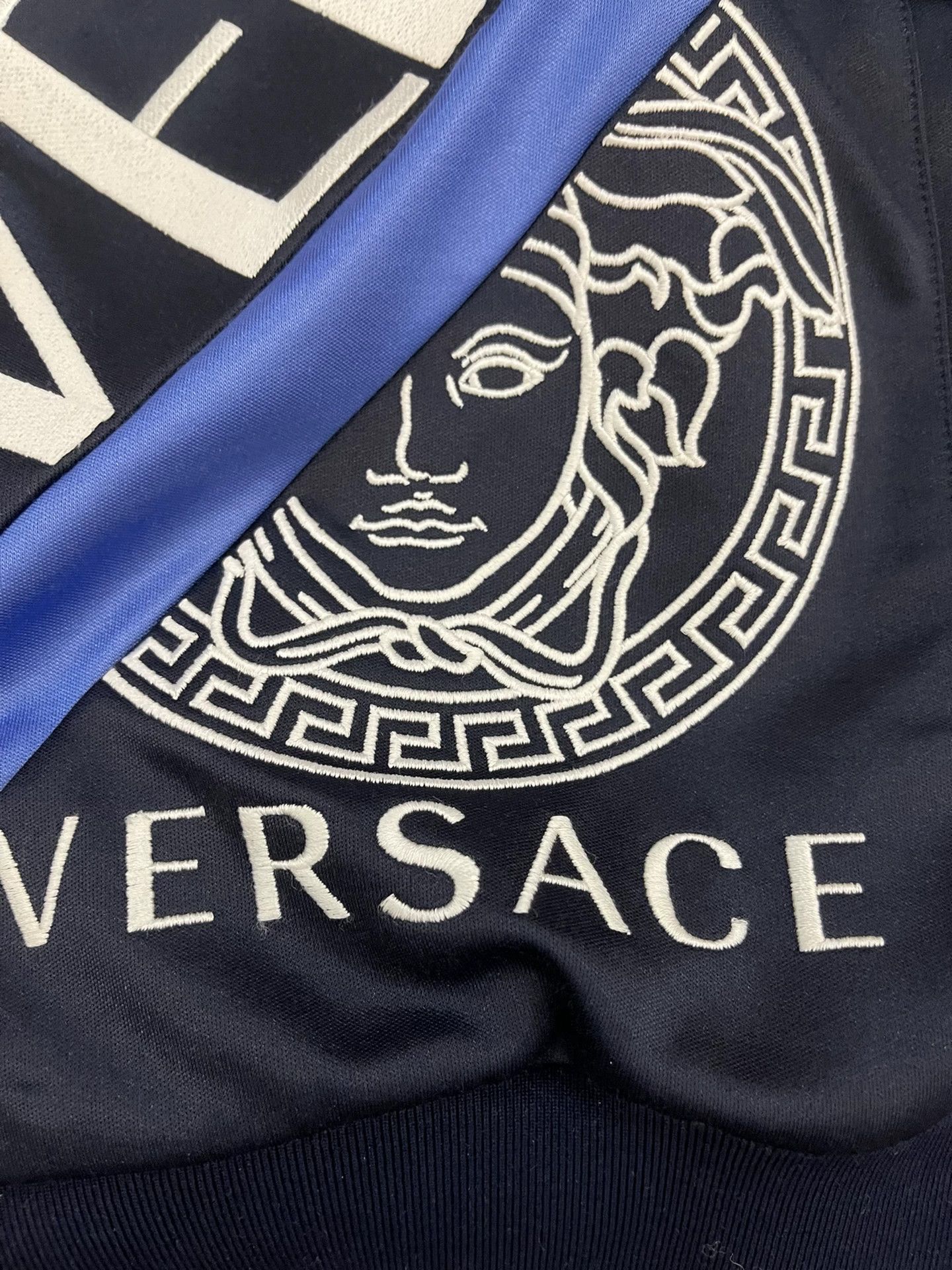 Versace Versace 2021 Jacket Back/Front Medusa L 99 New Auth Size US L / EU 52-54 / 3 - 3 Thumbnail