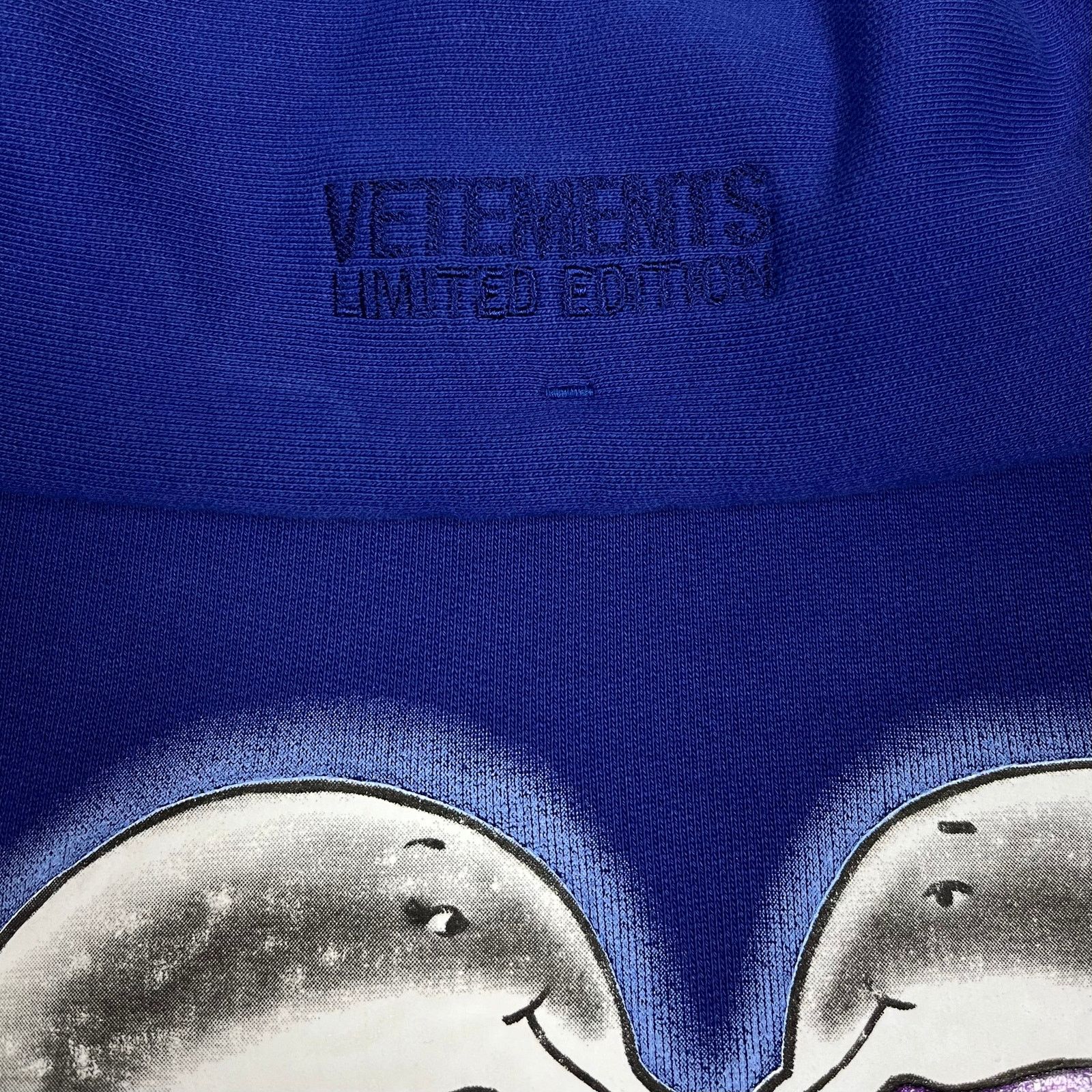 Vetements Vetements Blue Dolphins Heart Logo Hoodie Size US XXL / EU 58 / 5 - 5 Thumbnail