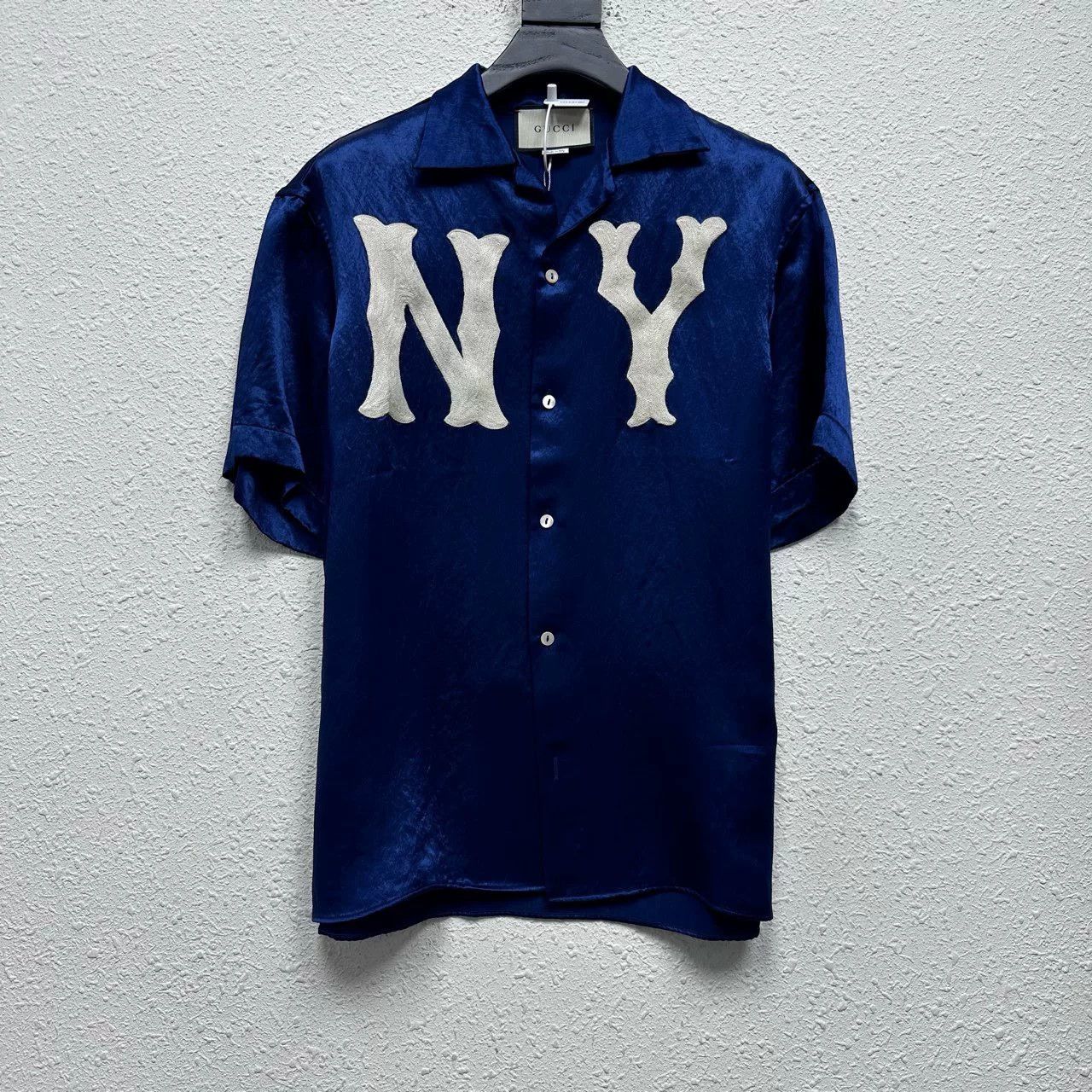 Gucci Gucci MLB Collaboration Embroidered Silk Short-Sleeve Shirt Size US S / EU 44-46 / 1 - 1 Thumbnail