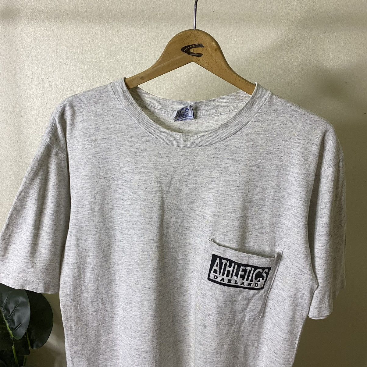 Salem Sportswear Vintage 1997 Salem Sportswear Oakland Athletics MLB T Shirt Size US M / EU 48-50 / 2 - 7 Thumbnail