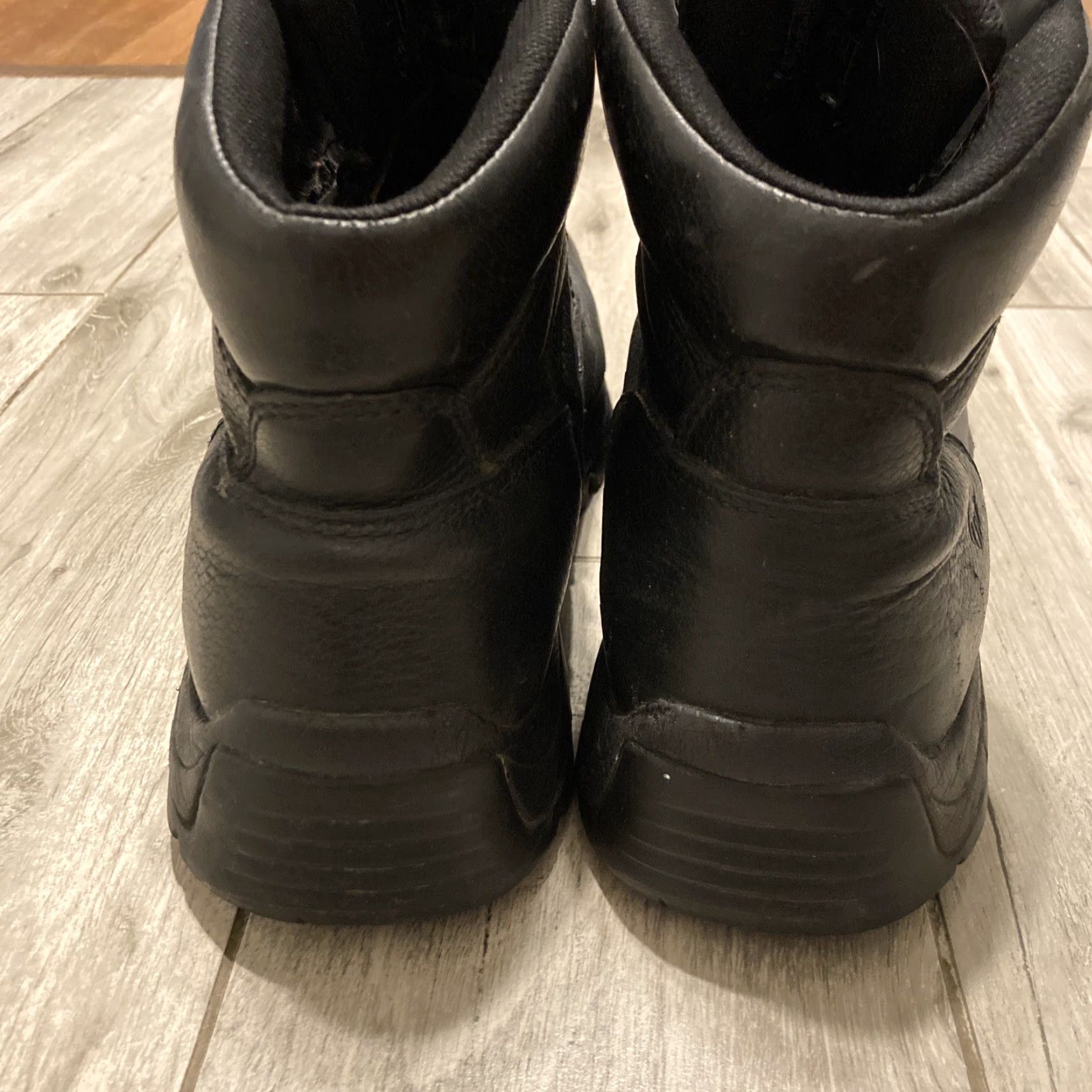 Vintage VINTAGE? (No) Wolverine Boots Men Leather Black Size 11.5 ASTM F2413-11 Construction Leather W08790 Mens Boots Black Leather 11.5 Size US 12 / EU 45 - 4 Thumbnail