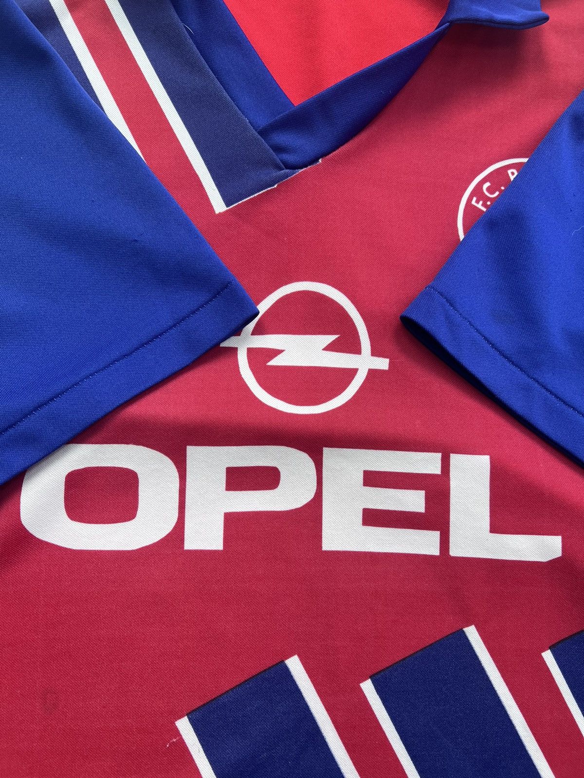 Adidas × Vintage Vintage 90s Adidas FC Bayern Munchen Opel T-shirt Size US S / EU 44-46 / 1 - 7 Thumbnail