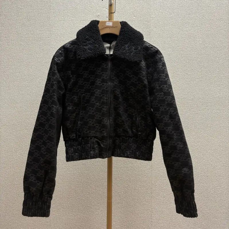 Fendi Fendi Black Winter Cotton Jacket for Women 0089 Size M / US 6-8 / IT 42-44 - 1 Thumbnail