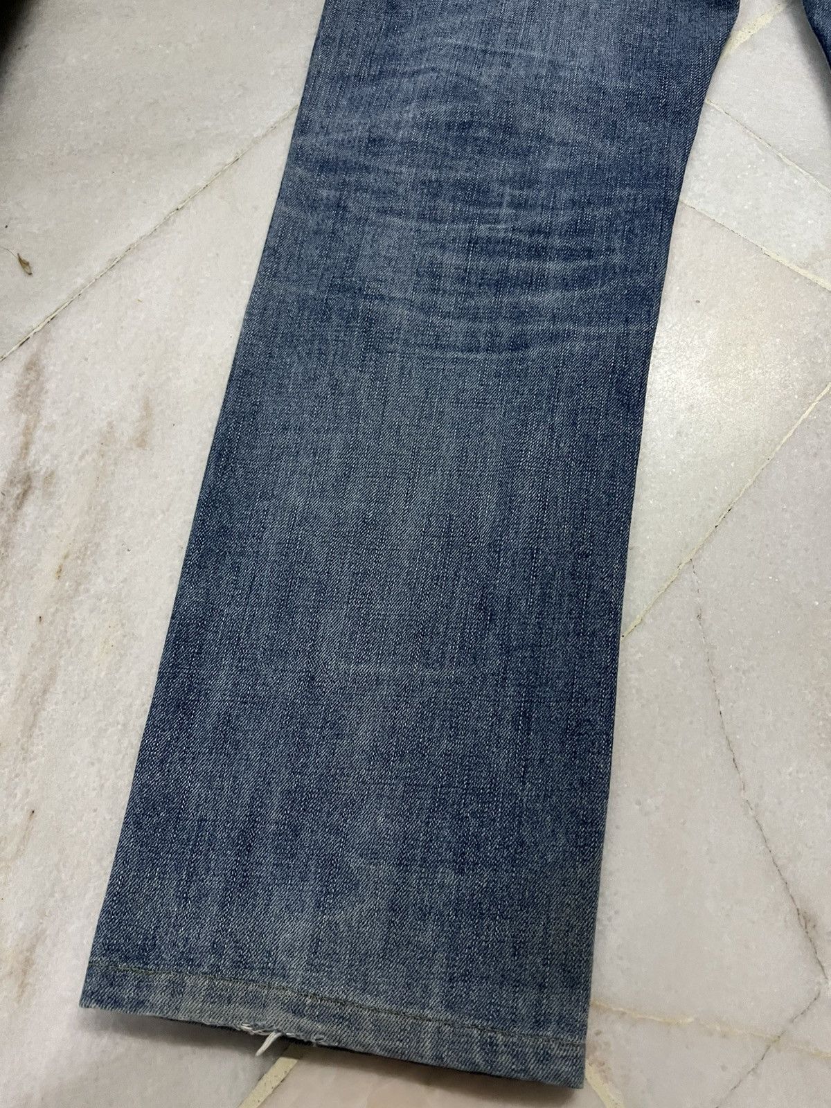 Japanese Brand × Uniqlo × Vintage Japanese Brand Uniqlo Vintage S002 Distressed Jean Size US 35 - 15 Thumbnail