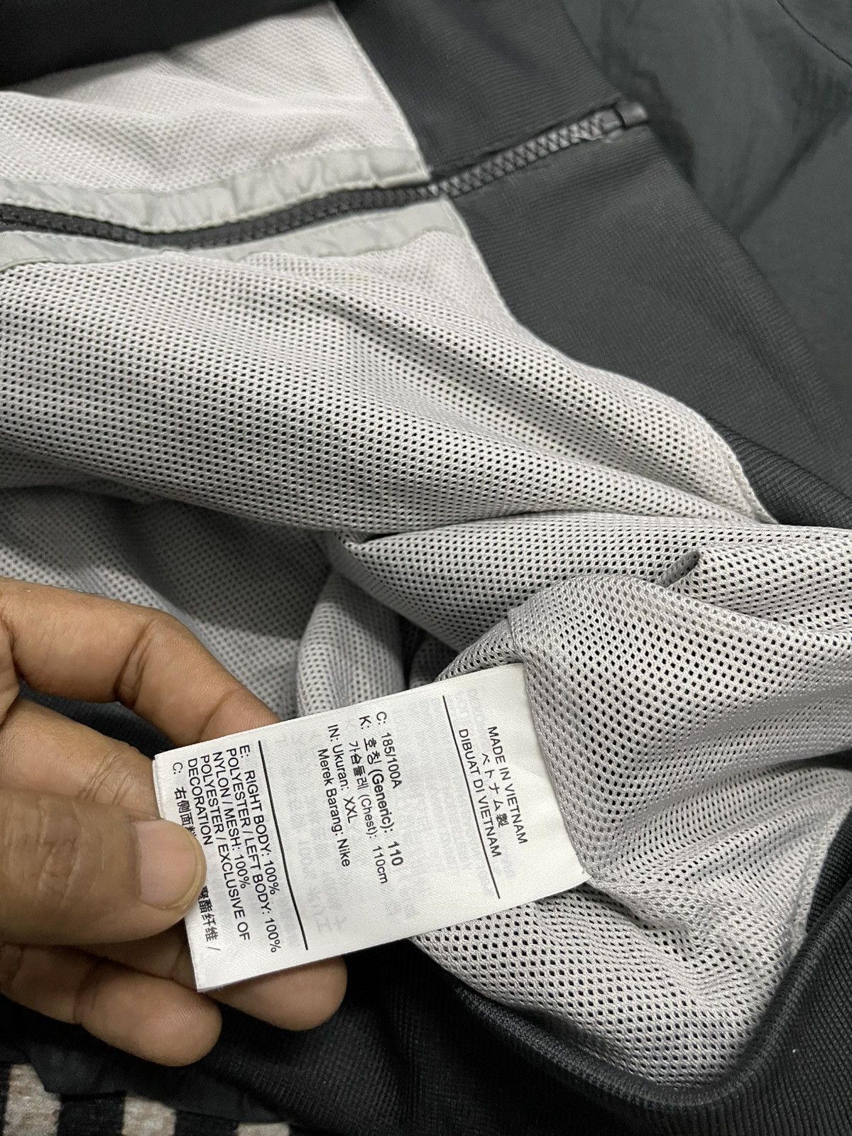 Nike 2000s NIKE RUNNING HOODIE WINDBREAKER 2 TONE Size US XXL / EU 58 / 5 - 9 Thumbnail