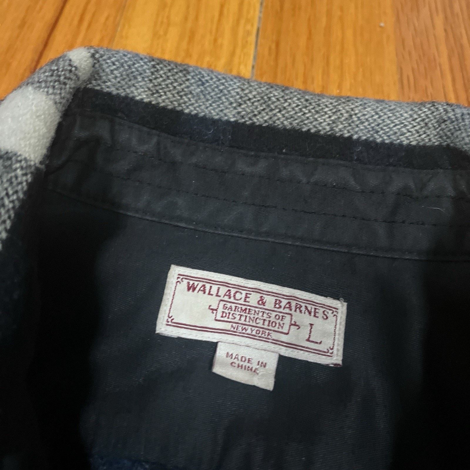 Wallace & Barnes Wallace & Barnes Wool Flannel Shacket Navy HeavyweightPlaid Size US L / EU 52-54 / 3 - 3 Thumbnail