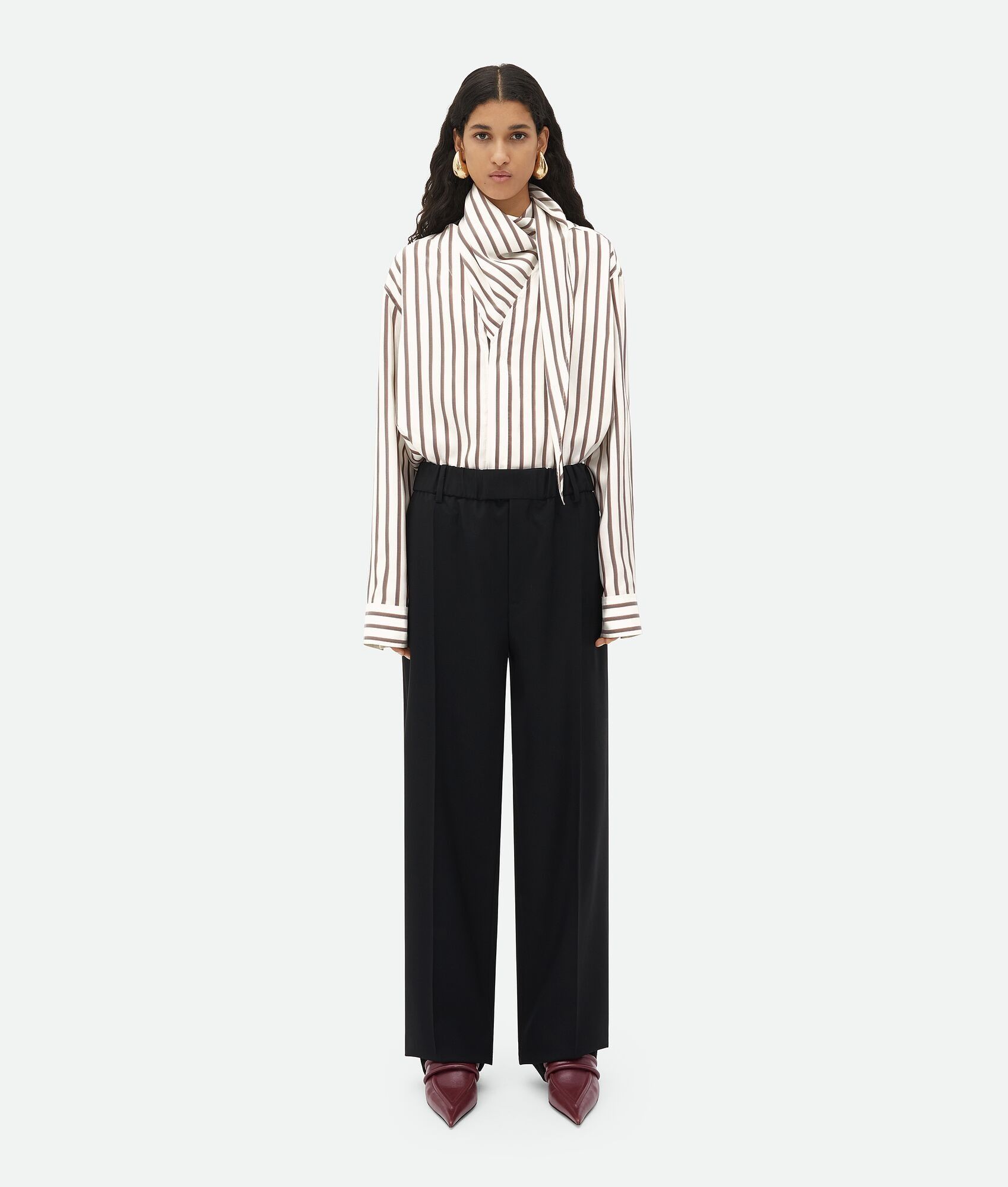 Bottega Veneta o1n1vont0325 Silk Bicolor Striped Shirt in White/Brown Size M / US 6-8 / IT 42-44 - 1 Thumbnail