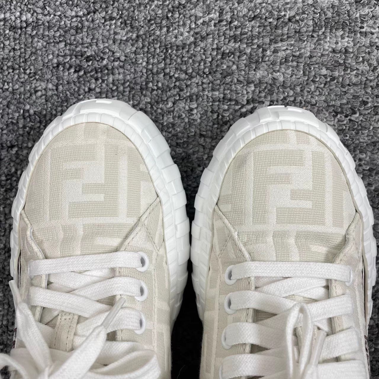 Fendi Fendi All-Over Logo White Platform Sneakers K12 Size US 6.5 / IT 36.5 - 2 Thumbnail