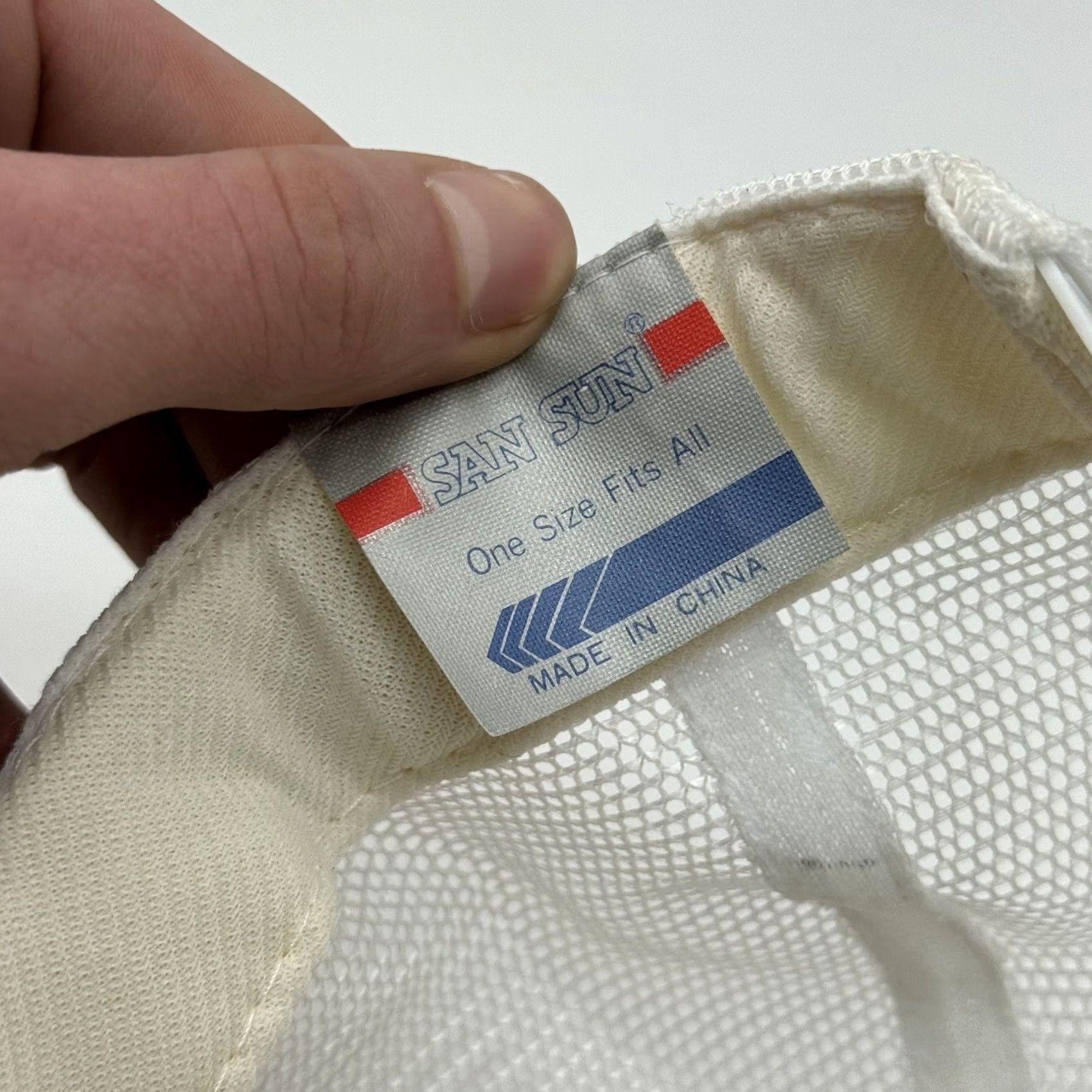 Vintage VINTAGE SAN SUN ICHIBAN REUNION US ARMY KOREA JAPAN 1994 MILTARY VETERAN LAUREL LEAF HAT WHITE ONE SIZE FITS MOST Size ONE SIZE - 8 Thumbnail