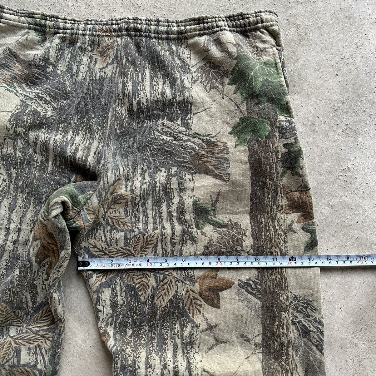 Realtree (Freesize) Crazy Vintage Y2K Faded Camo Baggy Sweatpants Size US 40 / EU 56 - 8 Thumbnail