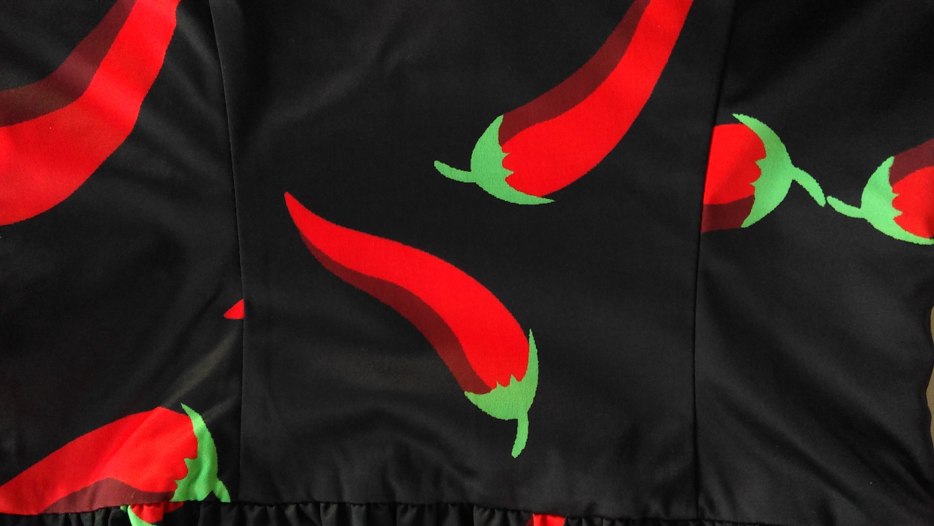 Other Chili pepper print off shoulder slim fit women tops Size XXL / US 16-18 / IT 52-54 - 8 Thumbnail