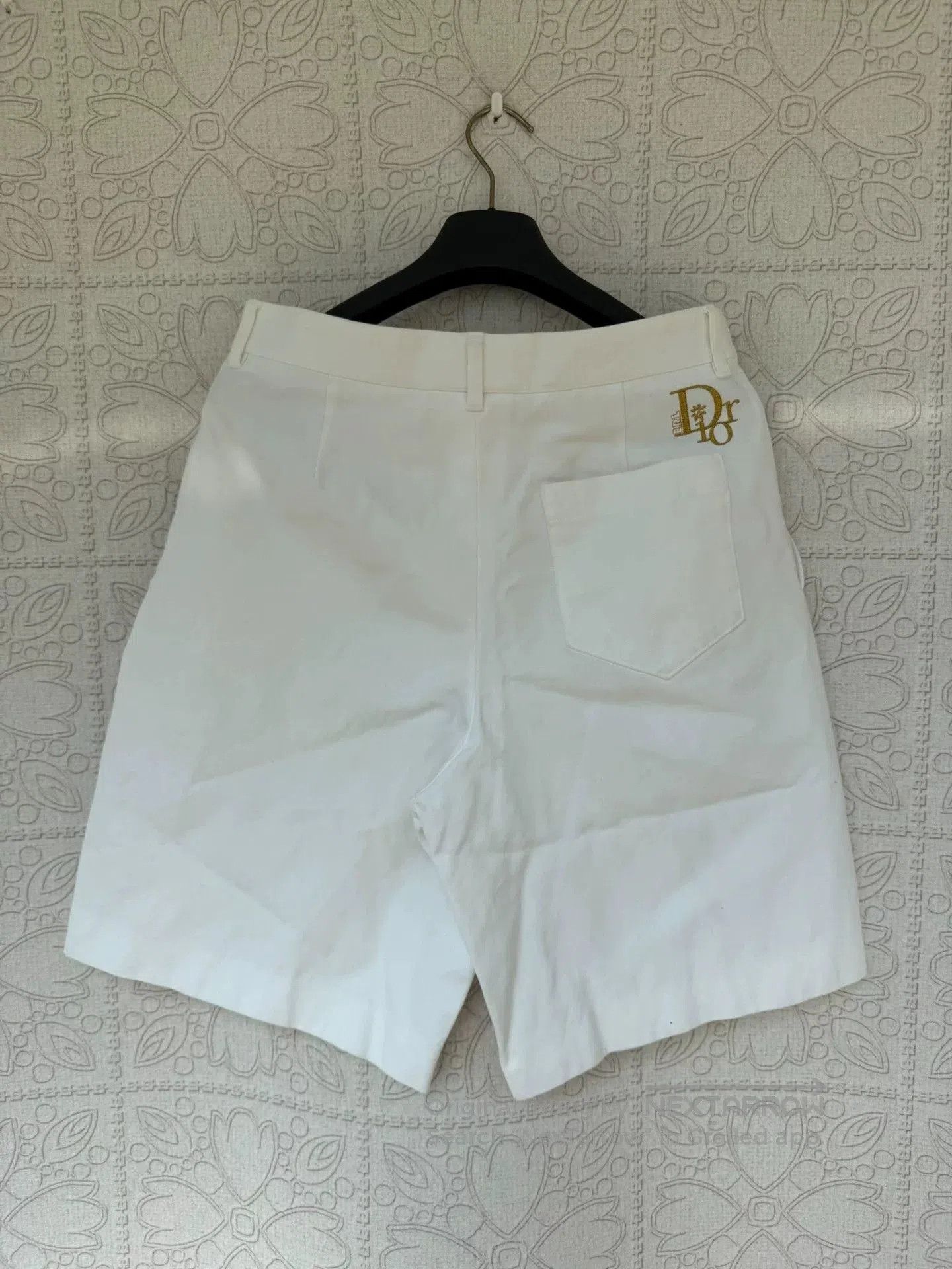 Dior Dior x Erl Rabbit Shorts in White. Size 41" - 2 Thumbnail