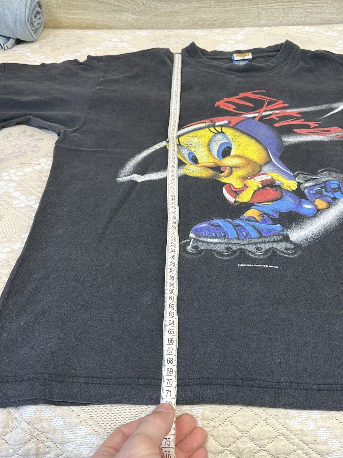 Warner Bros 🔥 1999 Tweety Bird Art Cartoon Movie Warner Bros T Shirt USA Size US XL / EU 56 / 4 - 11 Thumbnail