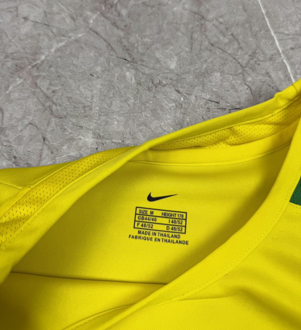 Nike Vintage Nike Brazil Soccer Jersey Football Shirt Tre RARE Size US M / EU 48-50 / 2 - 8 Thumbnail