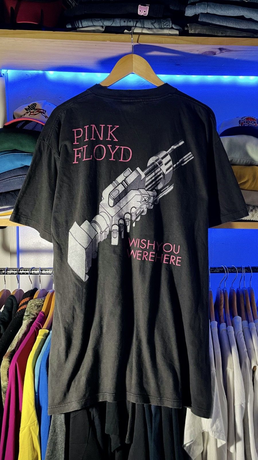 Pink Floyd Rare 90’s Vintage Faded Pink Floyd Wish You Were Here Tee Size US XL / EU 56 / 4 - 2 Thumbnail