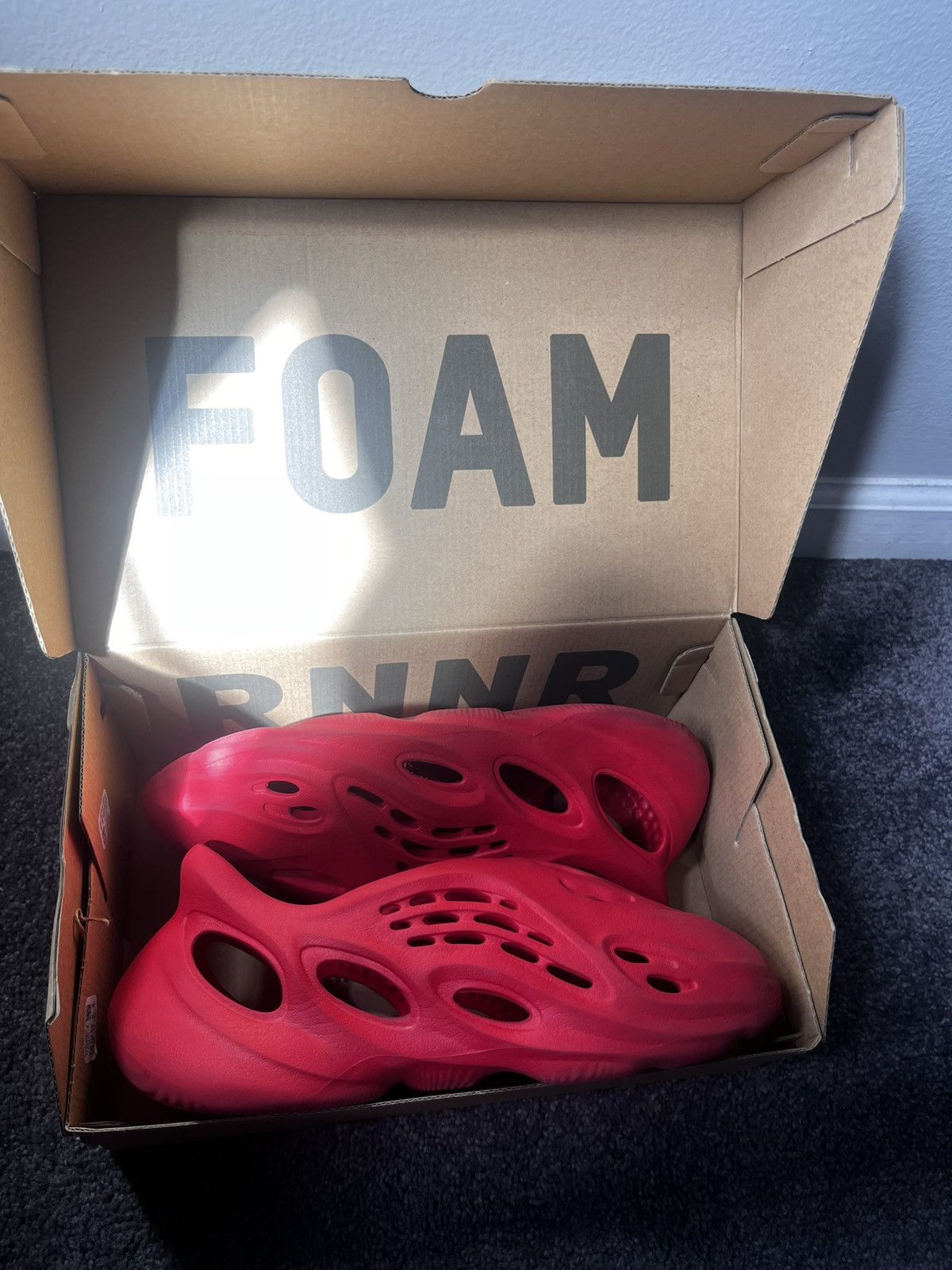 Yeezy Yeezy Foam Runner Size US 9 / EU 42 - 1 Thumbnail
