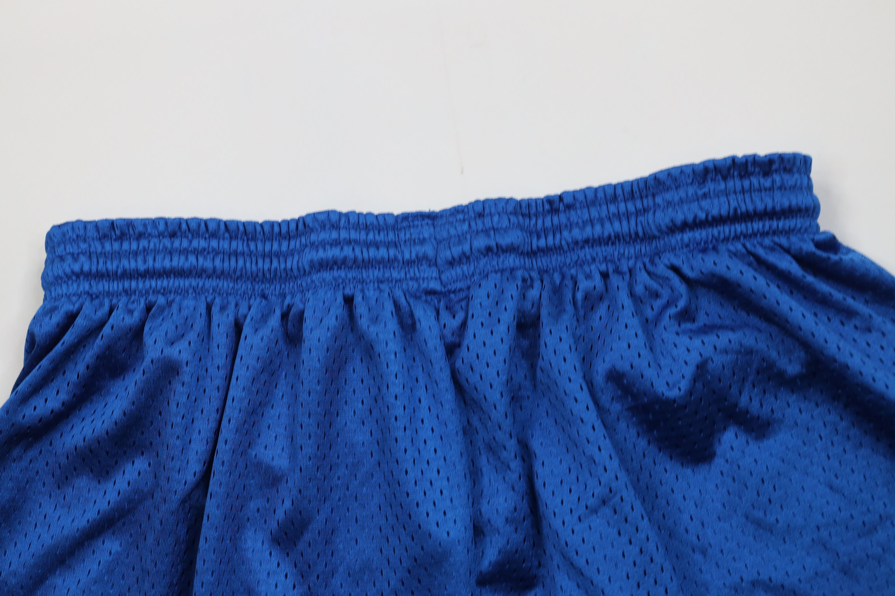 Vintage Vintage 90s Streetwear Polyester Above Knee Mesh Shorts USA Size US 34 / EU 50 - 8 Thumbnail