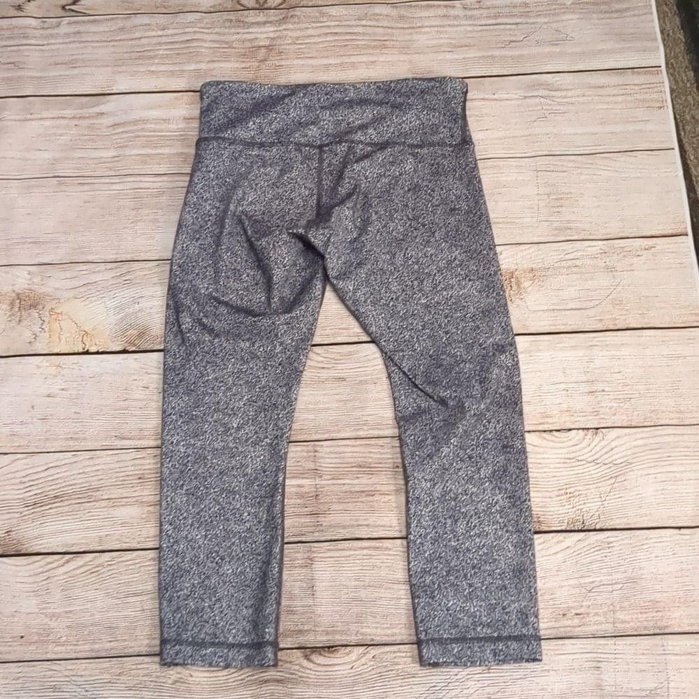 Lululemon Lululemon wunder under crop leggings rio mist size 6 Size 28" / US 6 / IT 42 - 4 Thumbnail