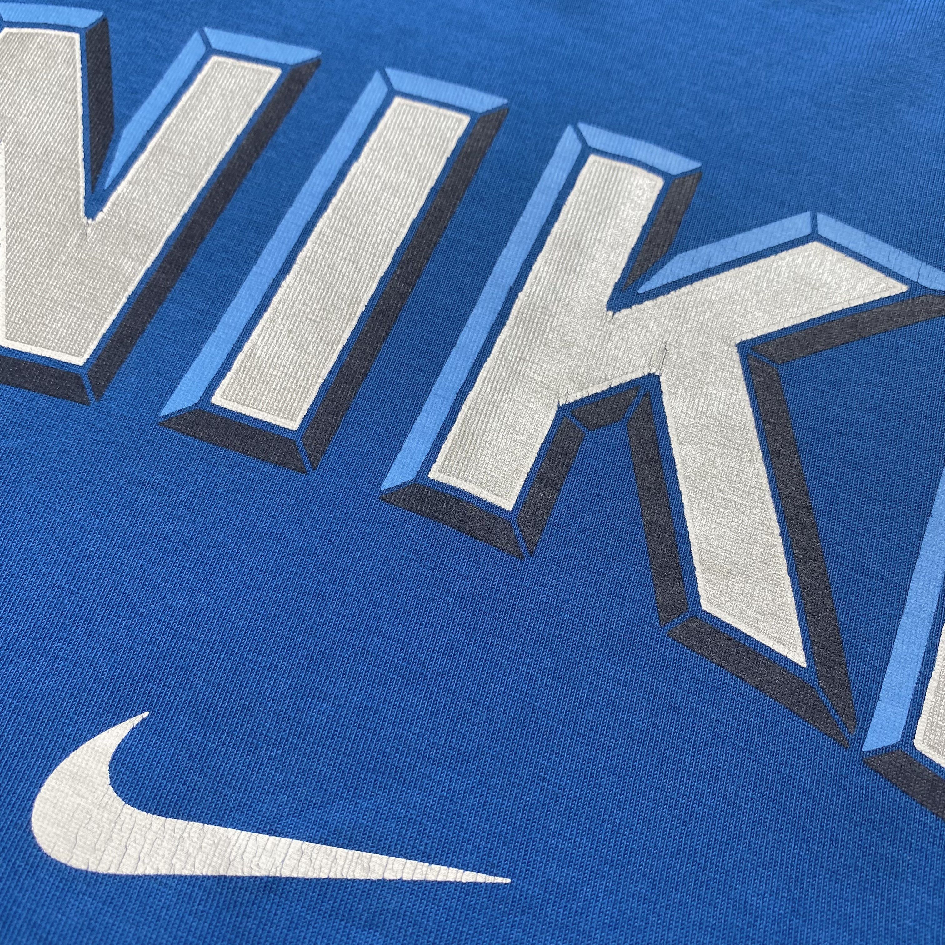 Nike 💙 Vintage 00s Nike Center Logo Metallic tee mini swoosh Size US L / EU 52-54 / 3 - 7 Thumbnail