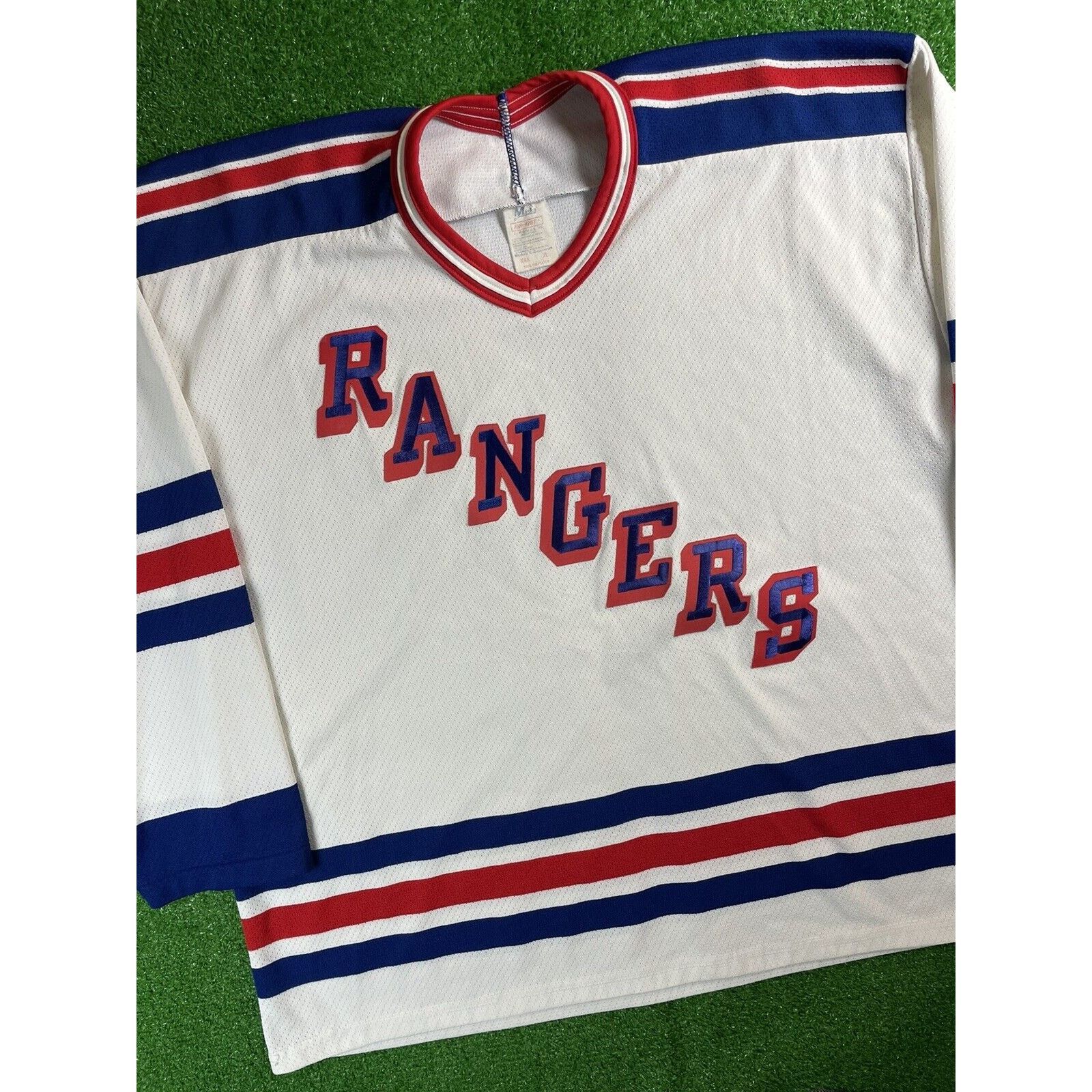 NHL Vintage 90s New York Rangers Blank XL NHL Hockey Jersey USA Size US XL / EU 56 / 4 - 1 Thumbnail