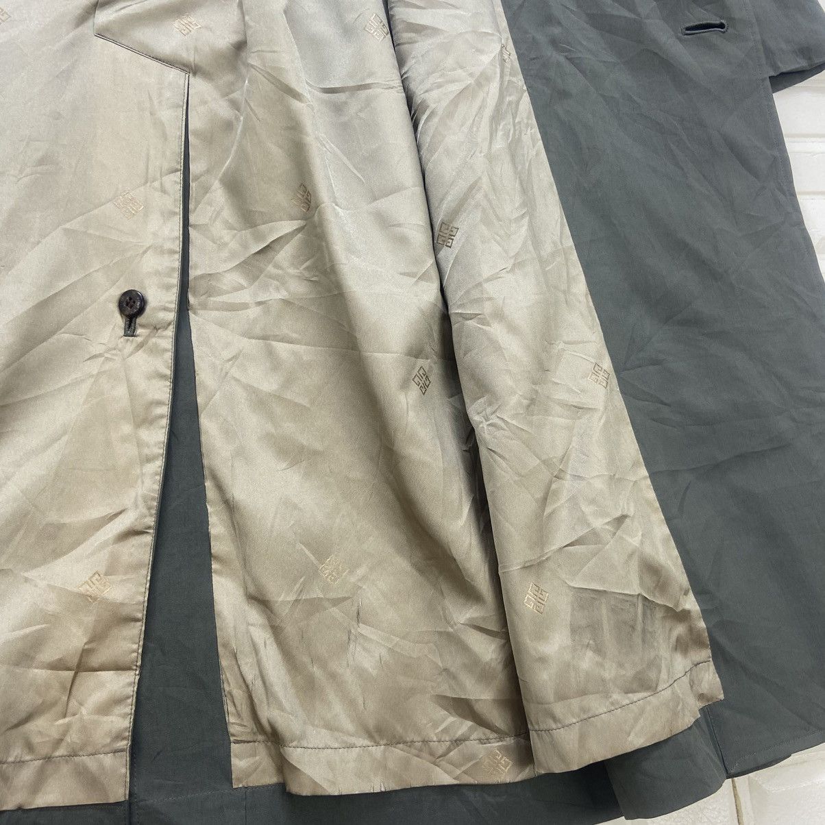 Givenchy 🔥100% Silk🔥Vintage Givenchy Monsieur Long Coat Size US S / EU 44-46 / 1 - 18 Thumbnail