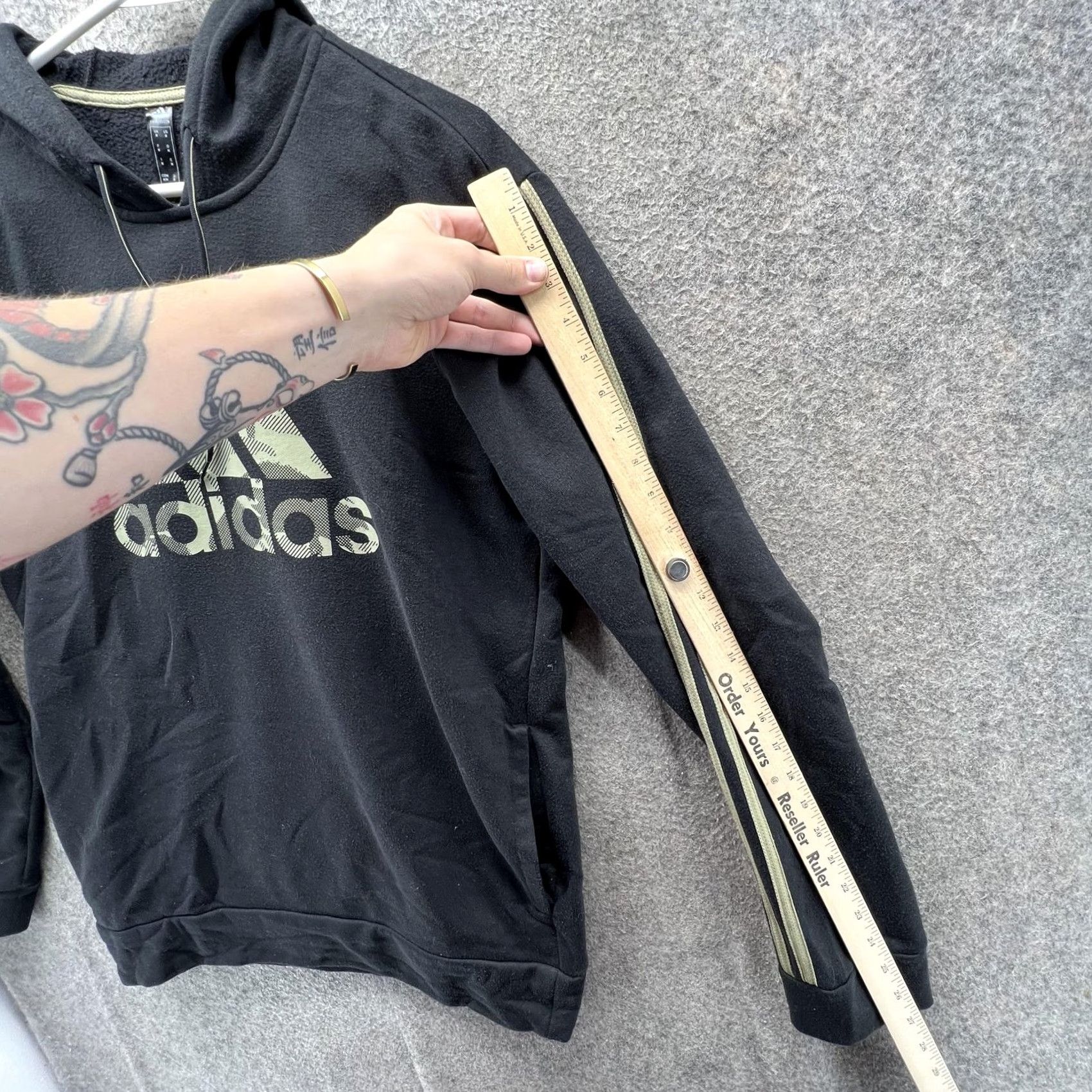 Adidas Adidas Hoodie Mens M Black Camo Logo 3 Stripes Fleece Pullover Sweatshirt Size US M / EU 48-50 / 2 - 5 Thumbnail