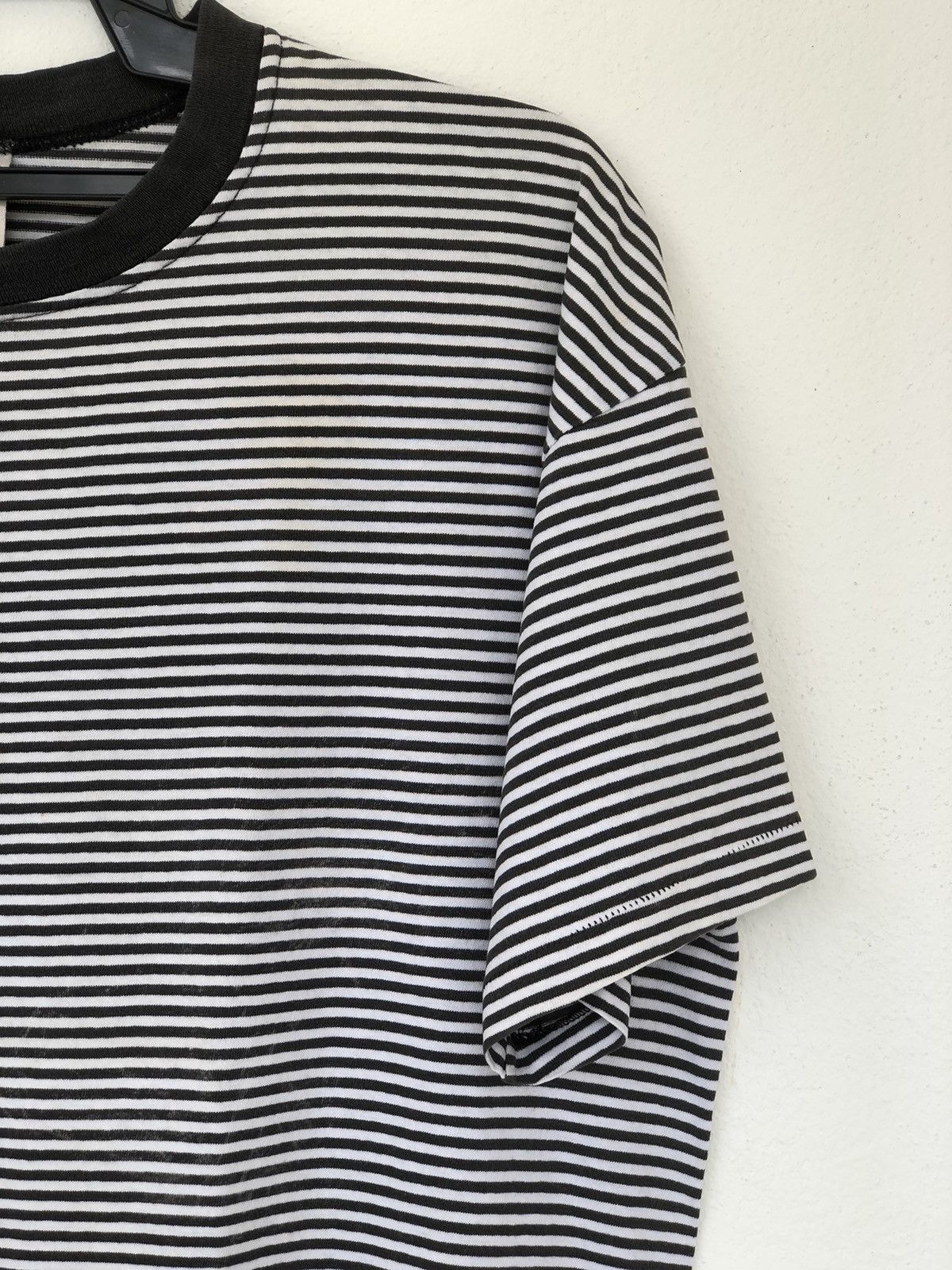 Vintage Vintage 90s Grunge Small Stripe Hanes Tee Size US L / EU 52-54 / 3 - 2 Thumbnail