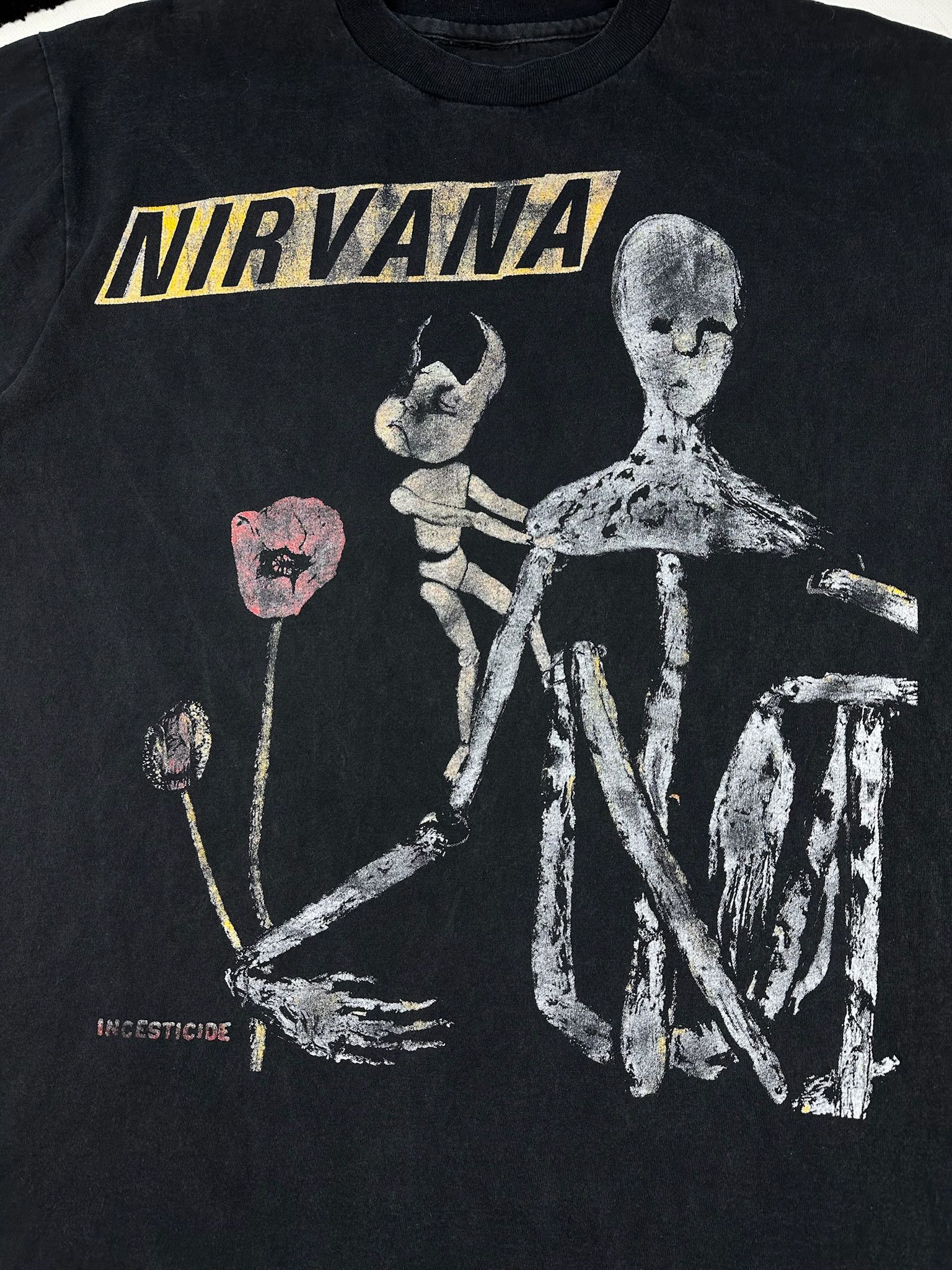 Band Tees Nirvana Incesticide T-Shirt Size US L / EU 52-54 / 3 - 6 Thumbnail