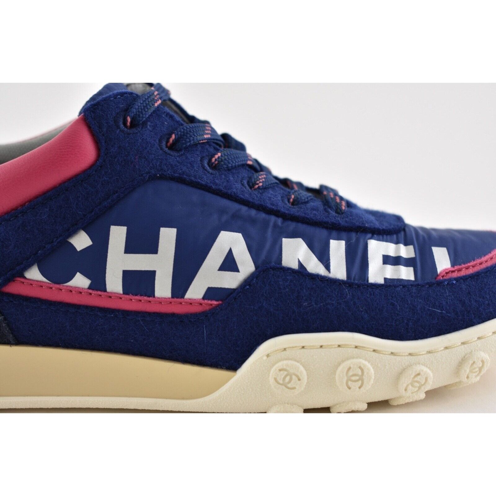 Chanel 18K CC Silver Logo Lace Up Tie Low Top Trainer Sneaker 35 Size US 5 / IT 35 - 3 Thumbnail