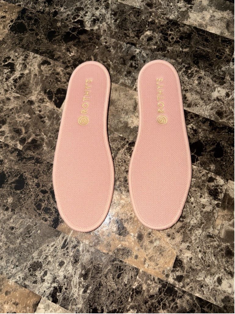 Rothy's Rothy's The Original Slip On Sneaker Size 7.5 Pink Coral Size US 7.5 / IT 37.5 - 9 Thumbnail
