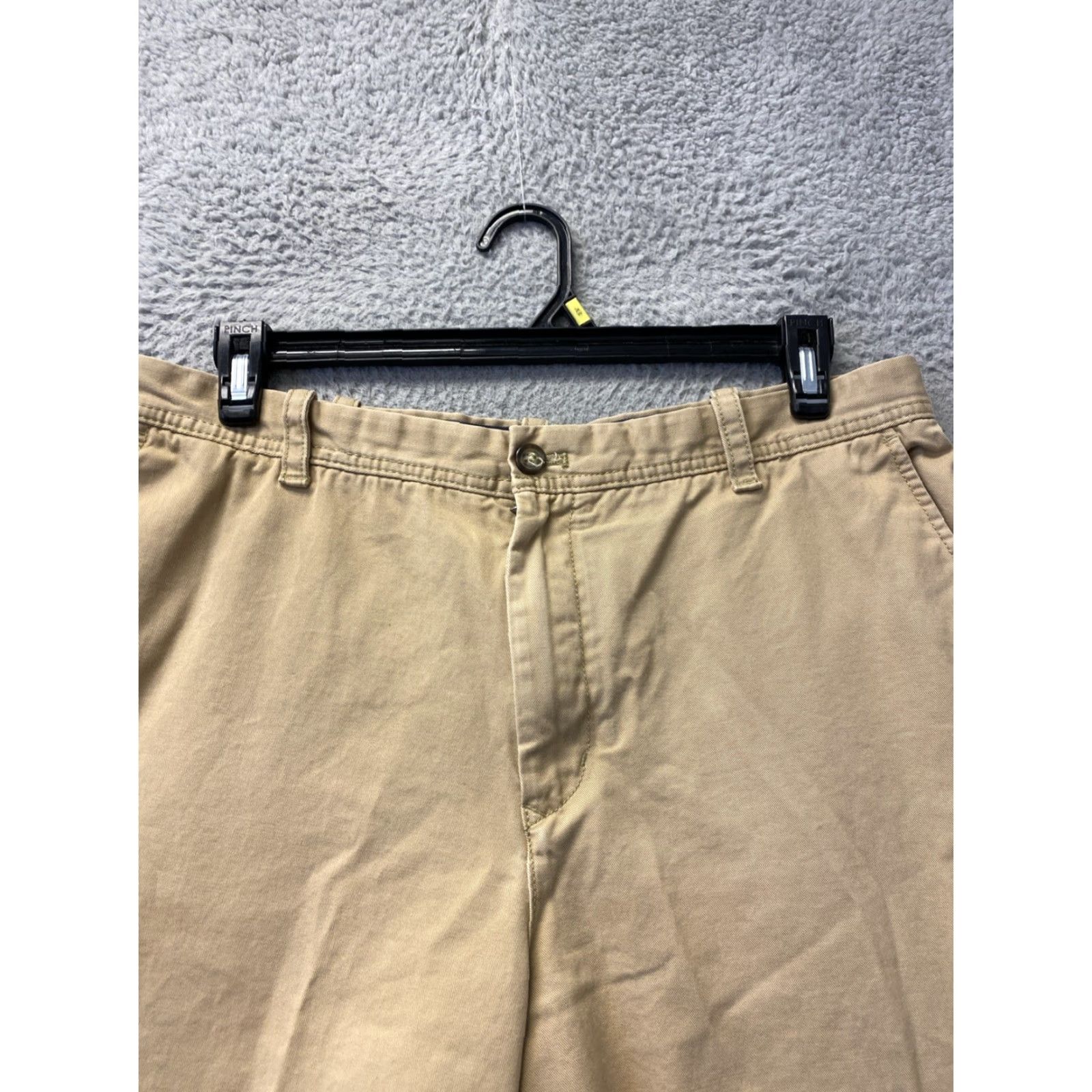 Izod VINTAGE Izod Men's Chino Shorts Size 36 Casual Cotton Tan Men Size US 36 / EU 52 - 2 Thumbnail