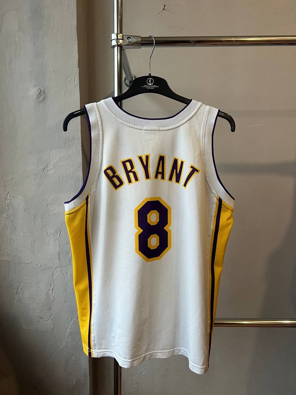 NBA VINTAGE LOS ANGELES LAKERS #8 BRYANT BASKETBALL JERSEY SZ L Size US L / EU 52-54 / 3 - 14 Thumbnail