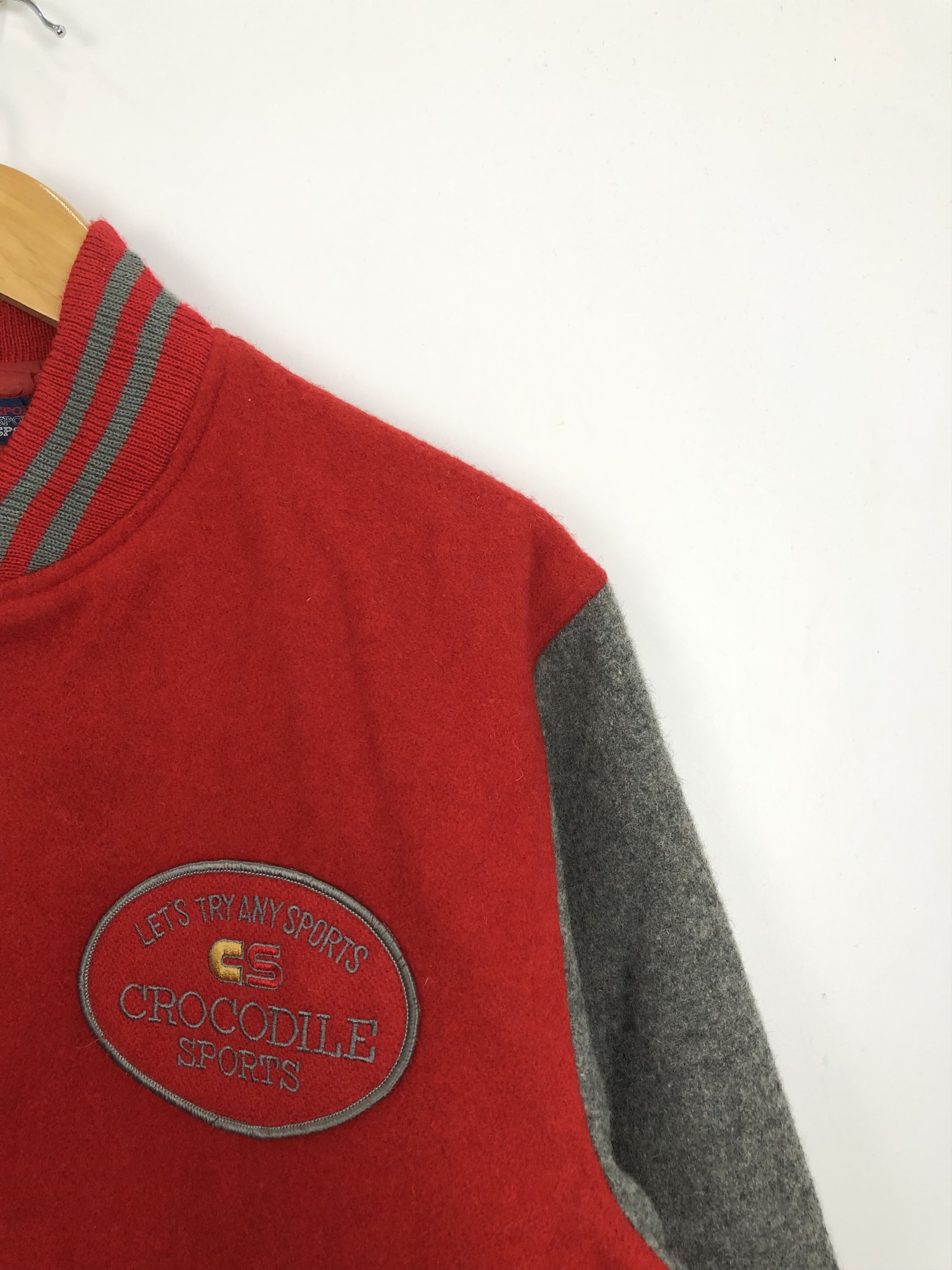 Vintage Vintage 90s Crocodile Wool Varsity Jacket Red V0354 Size US M / EU 48-50 / 2 - 6 Thumbnail
