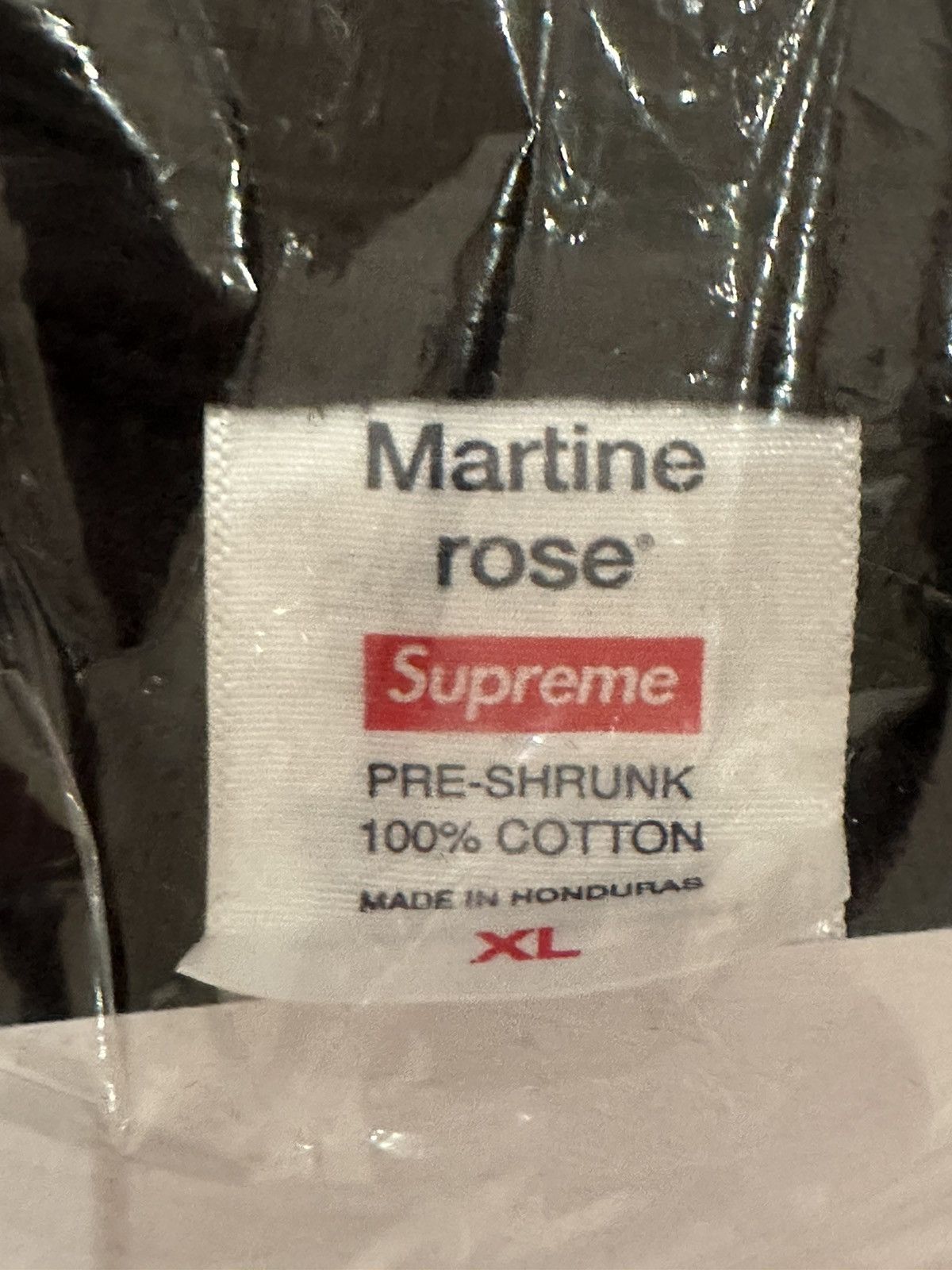 Martine Rose × Supreme Supreme Martine Rose Logo Tee Black XL Size US XL / EU 56 / 4 - 2 Thumbnail