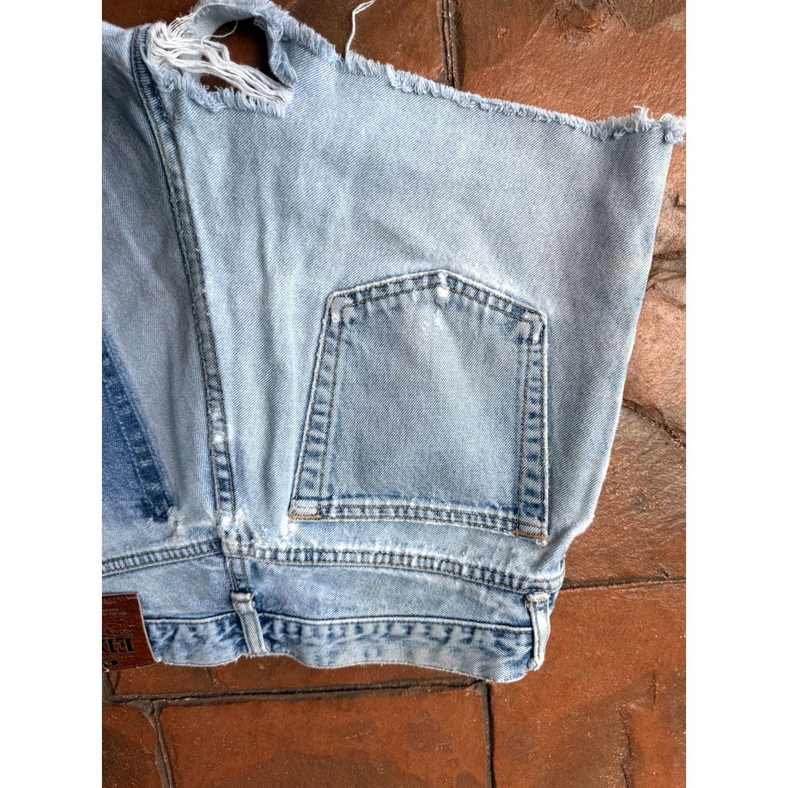 Edwin VINTAGE Edwin Japan Cut Off Jean Shorts Women’s 32 Light Wash Distressed Blue Denim Casual 90s Bohemian Girls Size 24" / US 00 / IT 34 - 6 Thumbnail